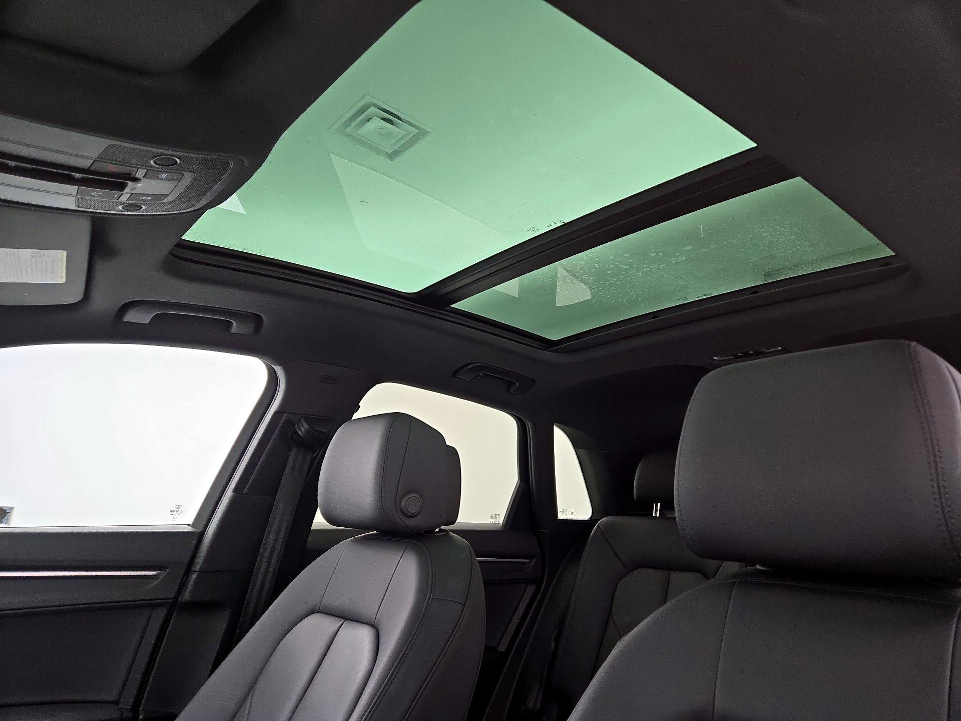 Thumbnail: 2024 Audi Q3 - 19