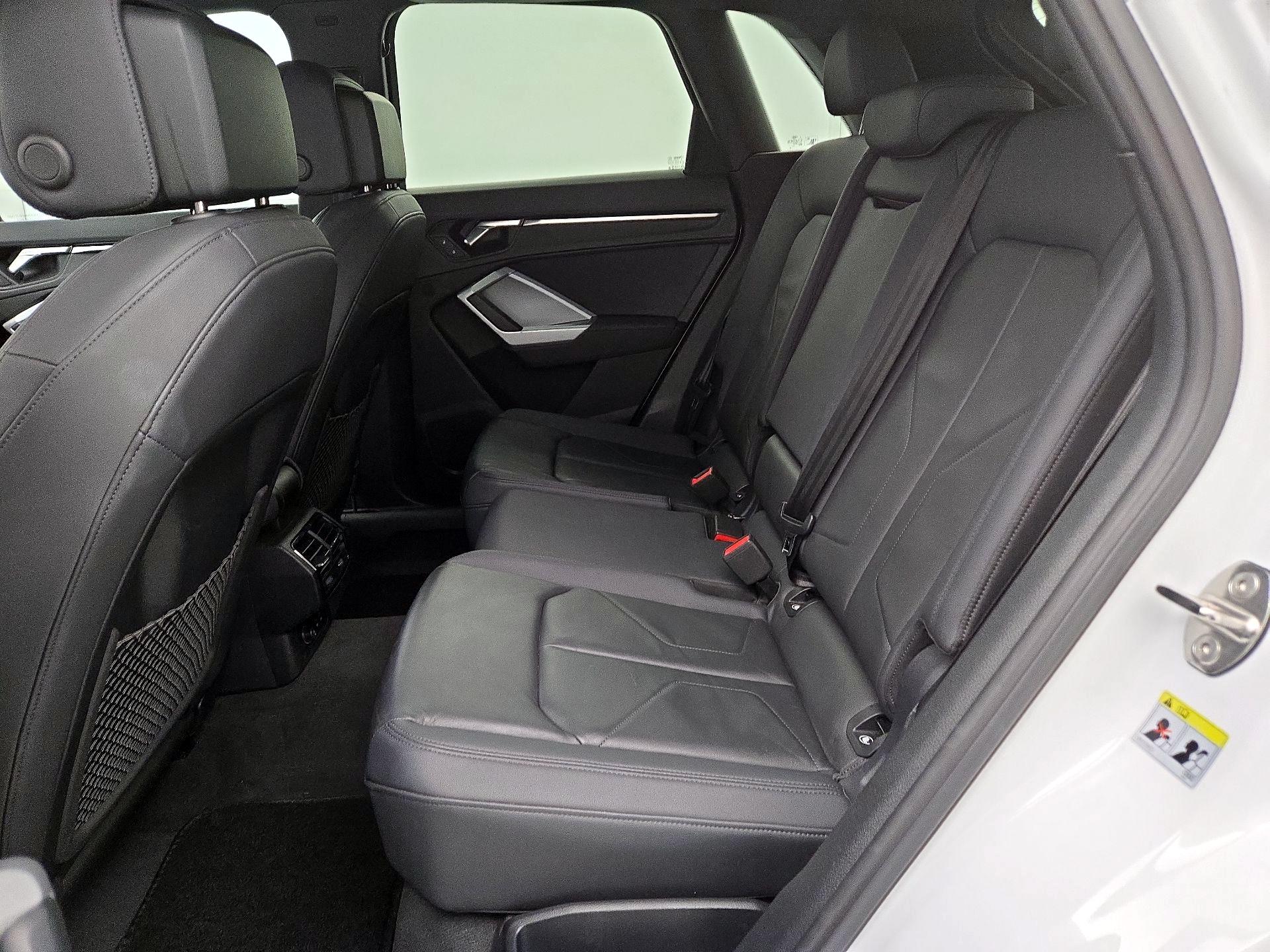 Thumbnail: 2024 Audi Q3 - 20