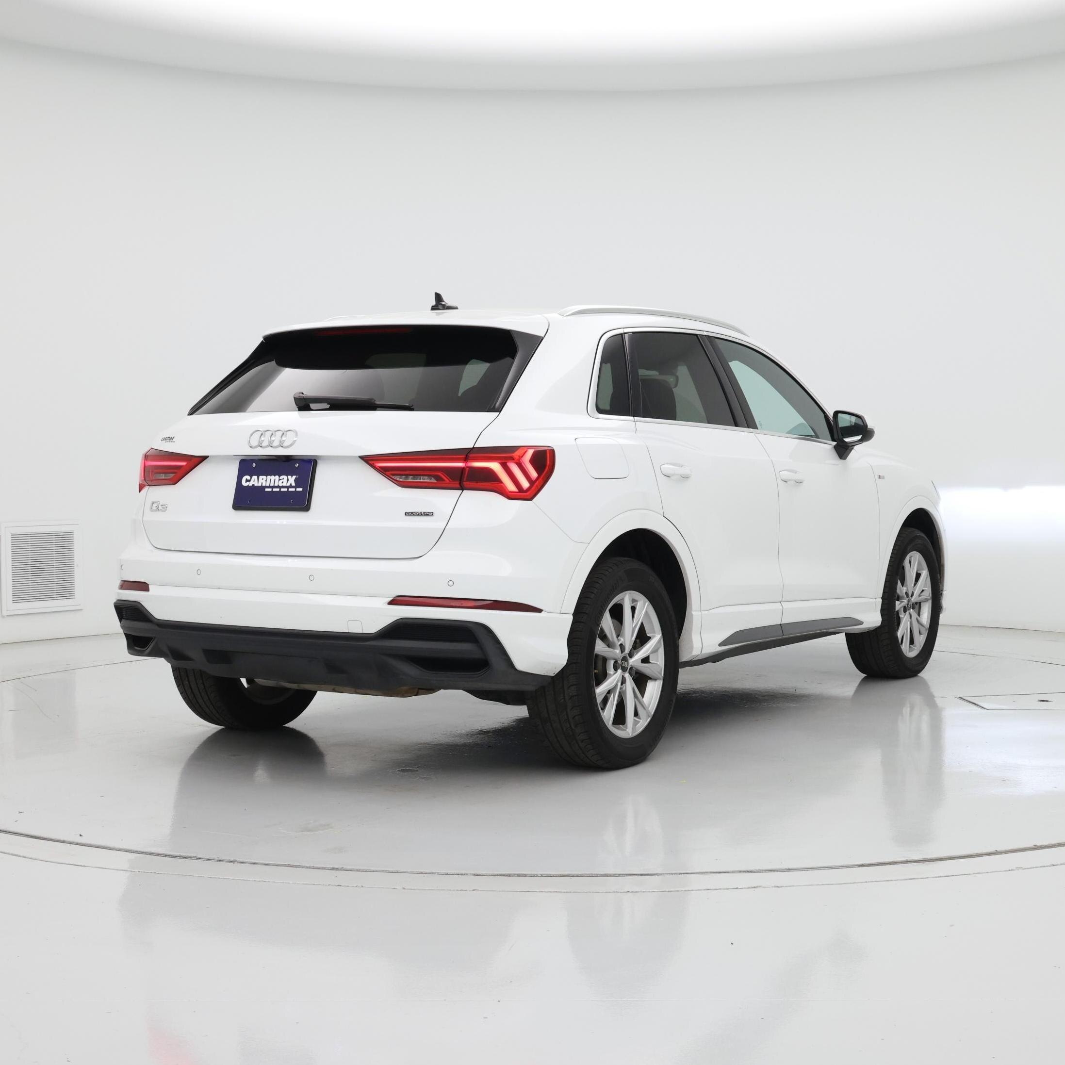 Thumbnail: 2024 Audi Q3 - 8