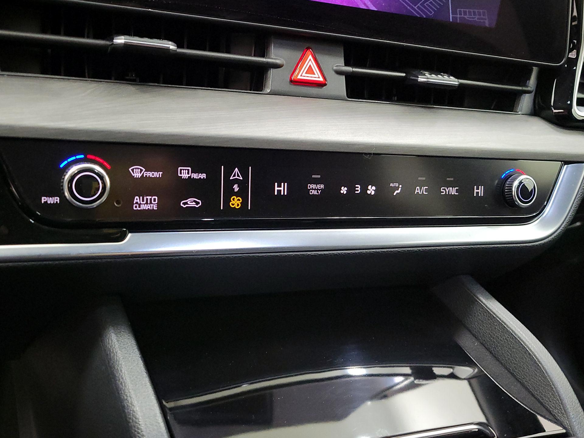 Thumbnail: 2024 Kia Sportage - 17