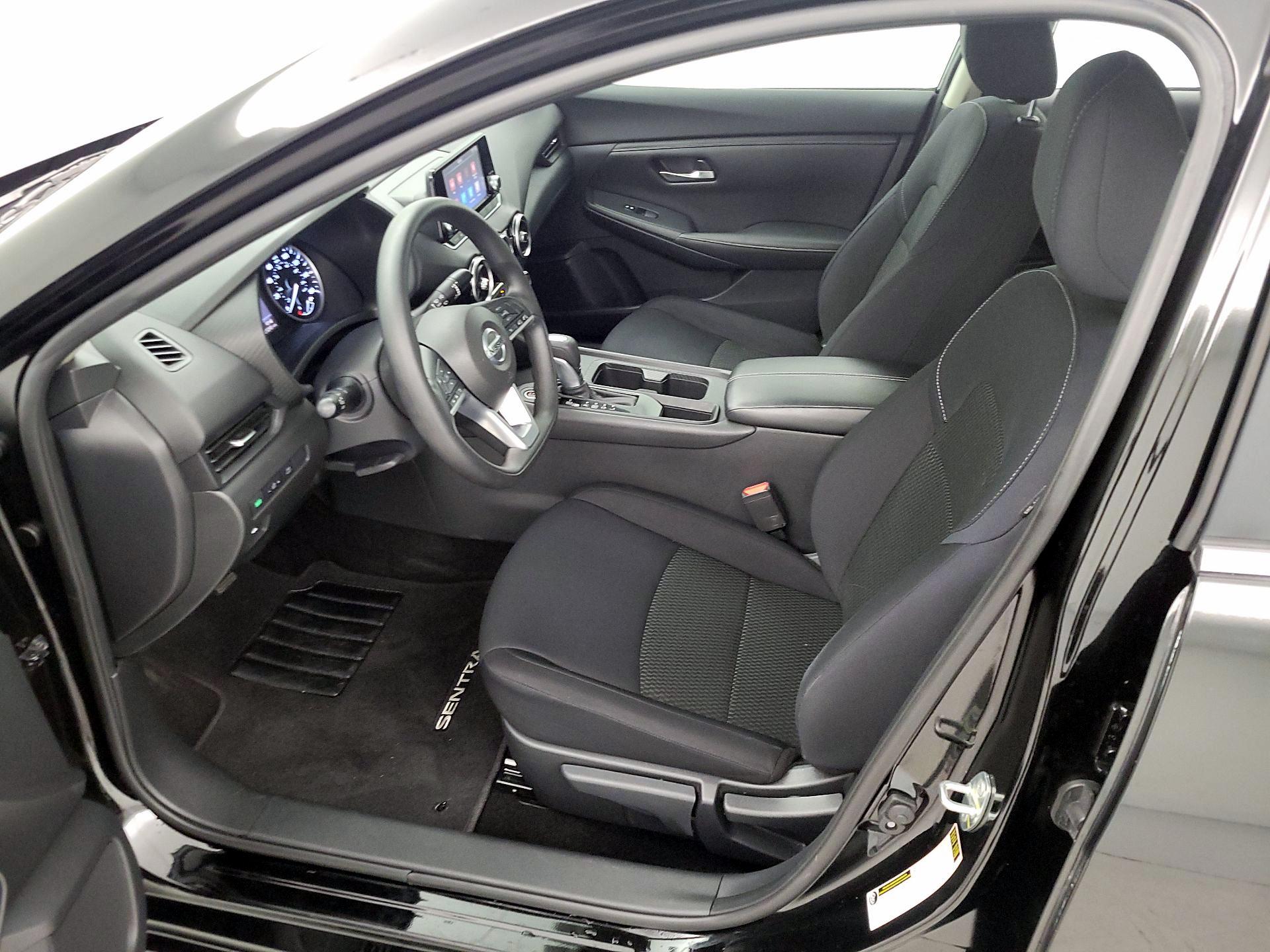 Thumbnail: 2021 Nissan Sentra - 11