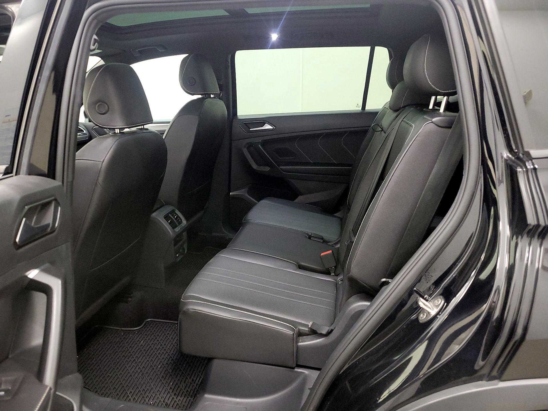 Thumbnail: 2022 Volkswagen Tiguan - 20