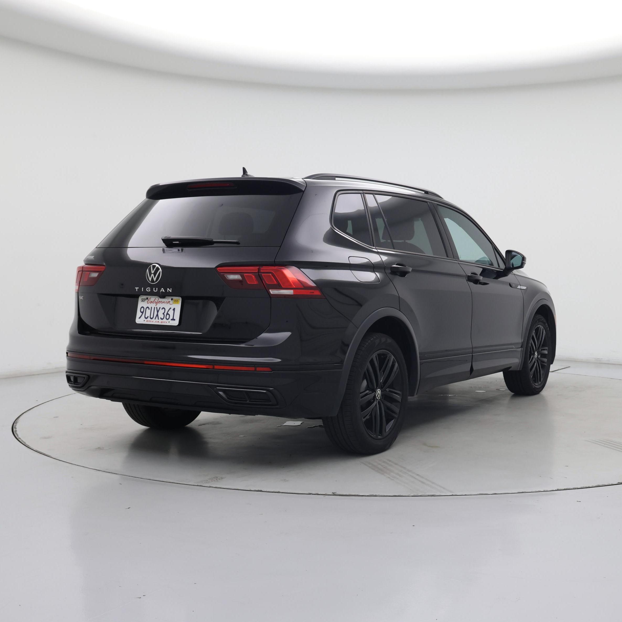 Thumbnail: 2022 Volkswagen Tiguan - 8