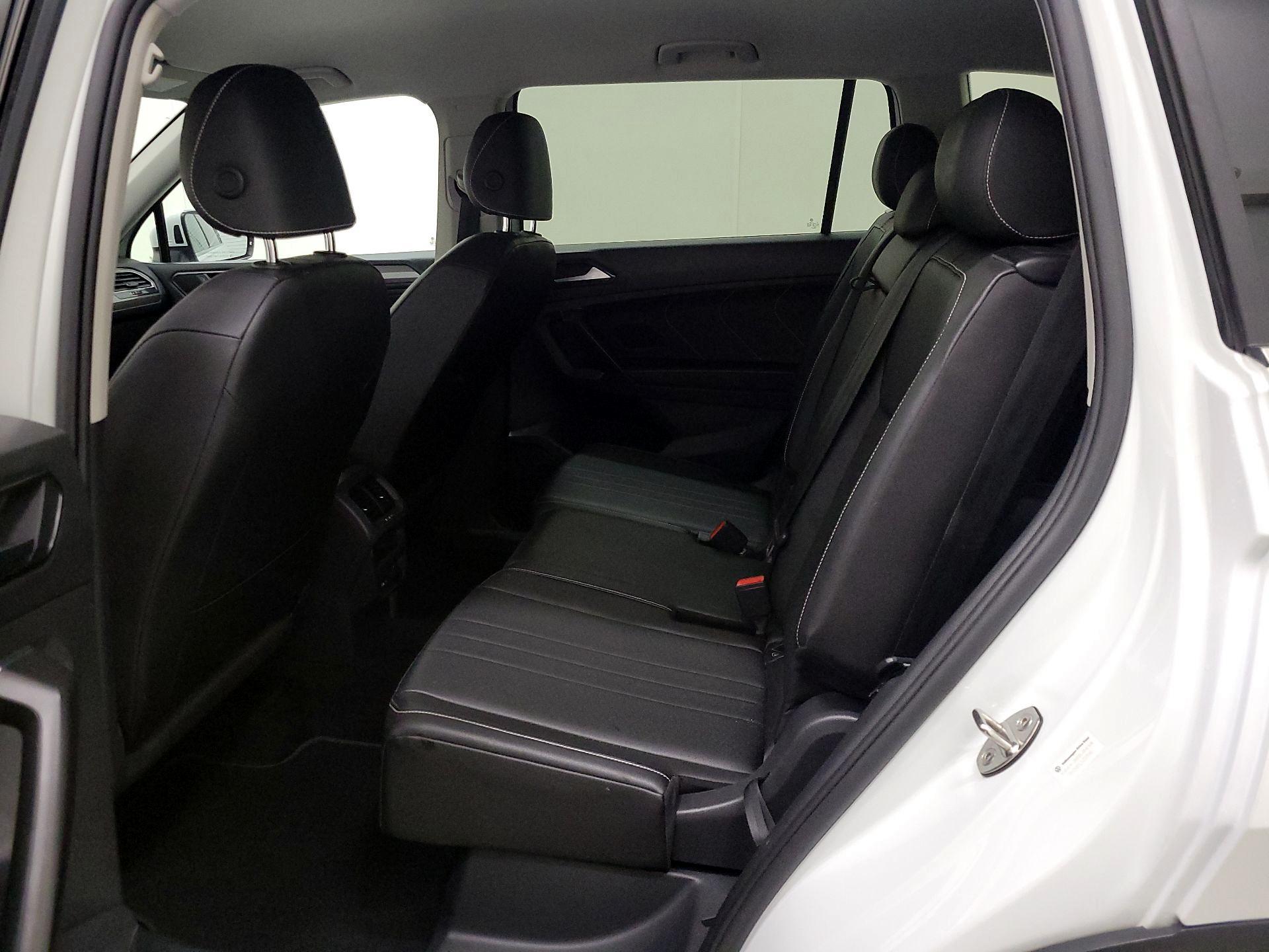 Thumbnail: 2023 Volkswagen Tiguan - 19