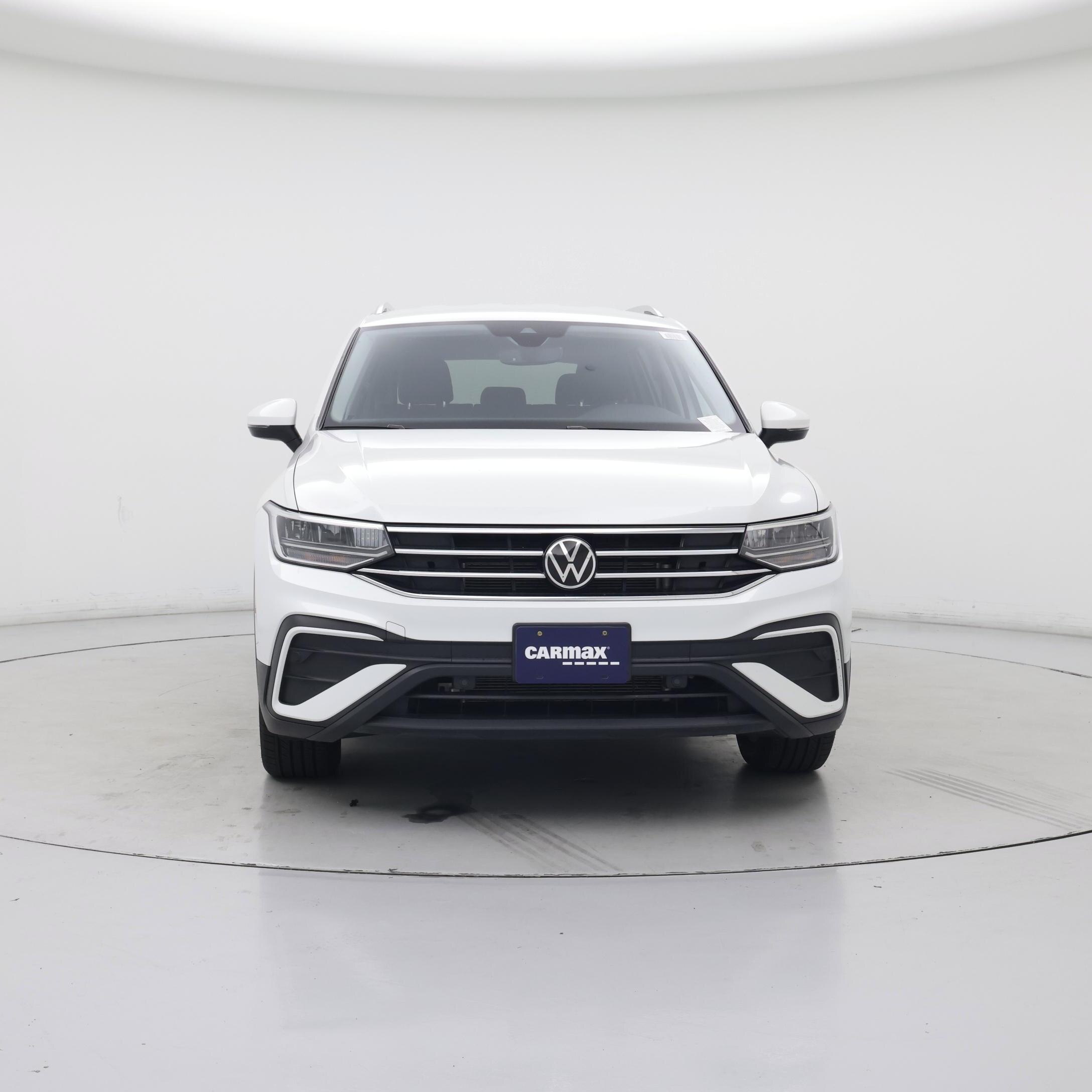 Thumbnail: 2023 Volkswagen Tiguan - 5
