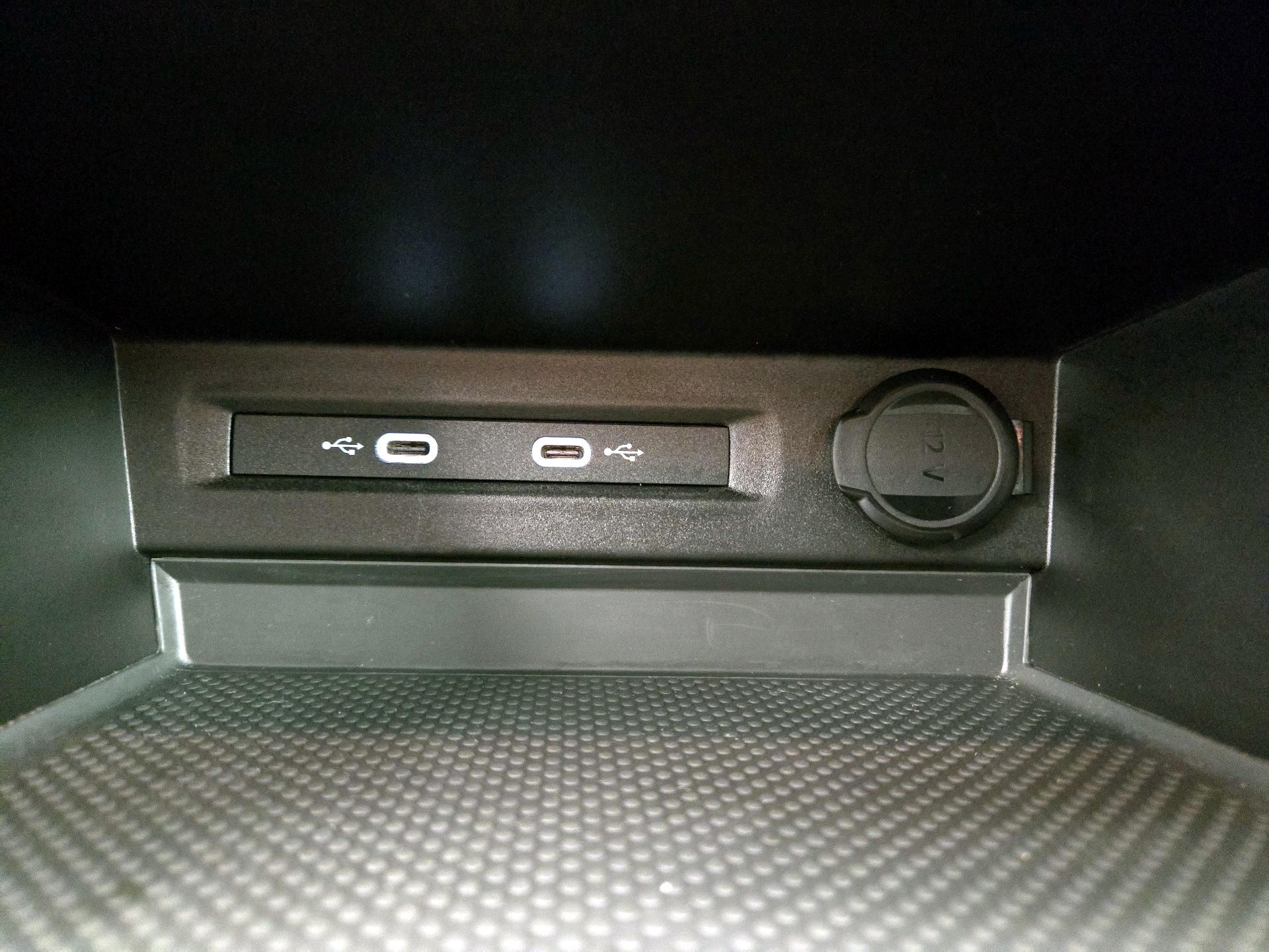 Thumbnail: 2022 Volkswagen Taos - 18