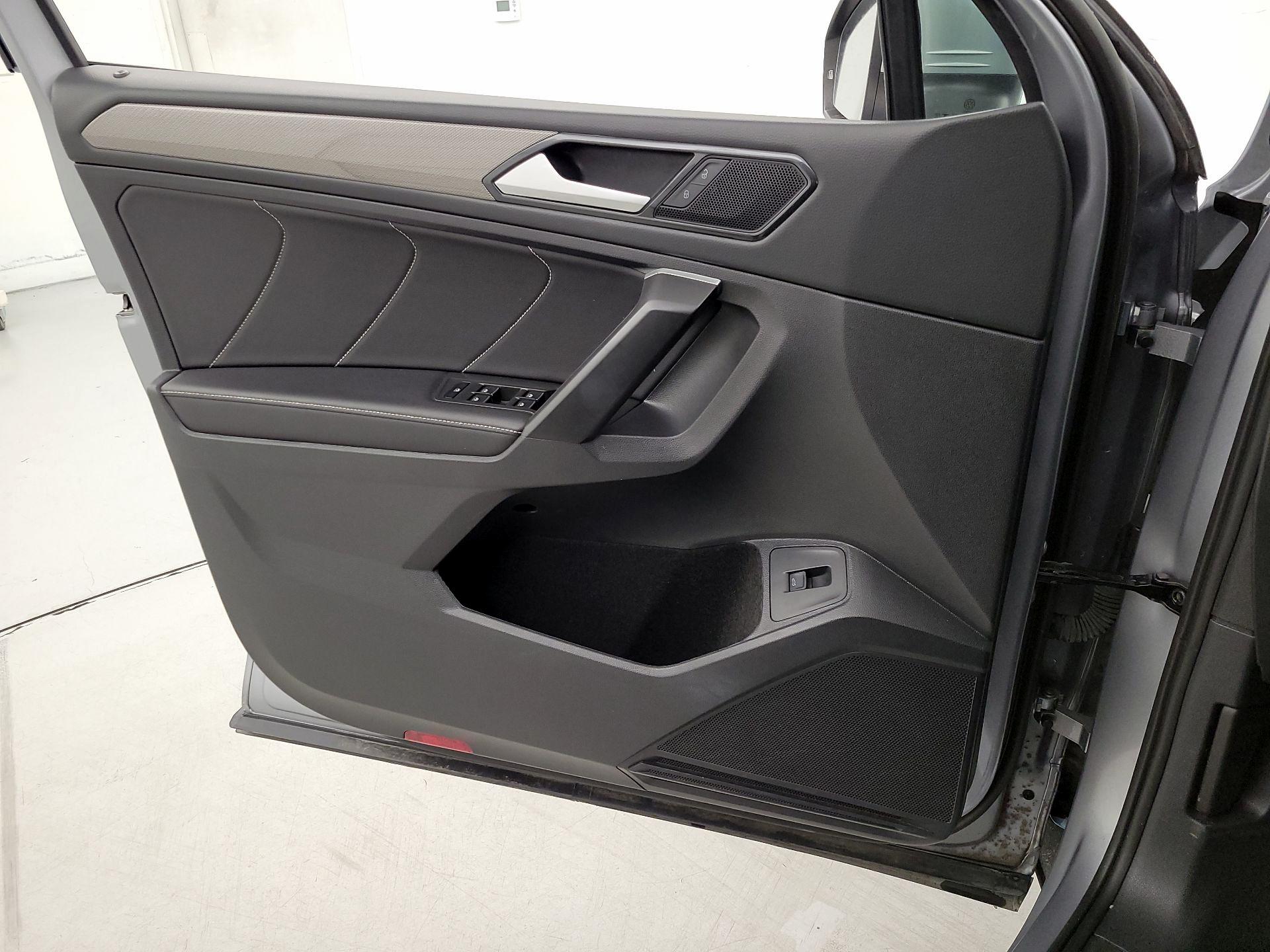 Thumbnail: 2024 Volkswagen Tiguan - 12