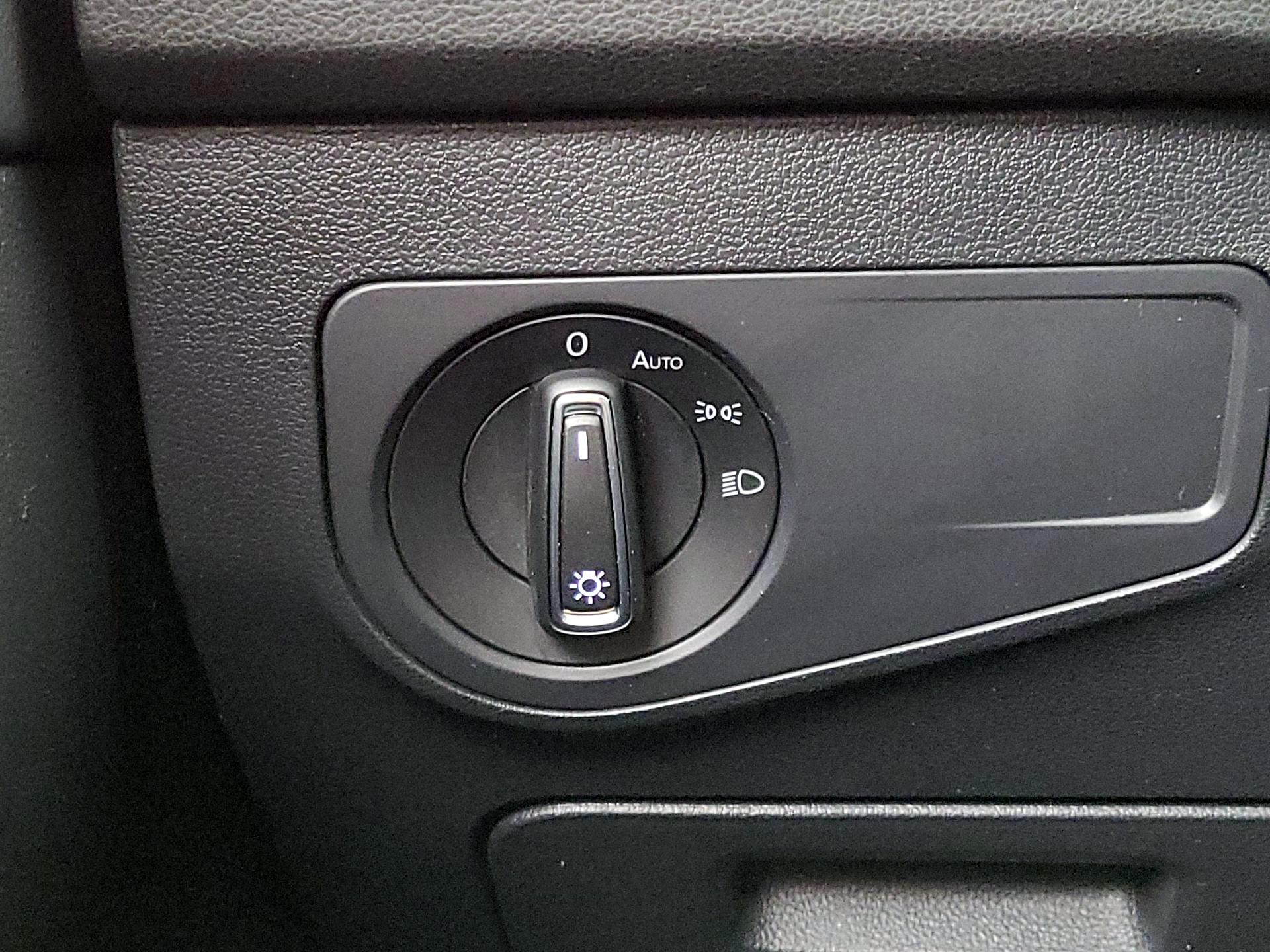 Thumbnail: 2024 Volkswagen Tiguan - 13