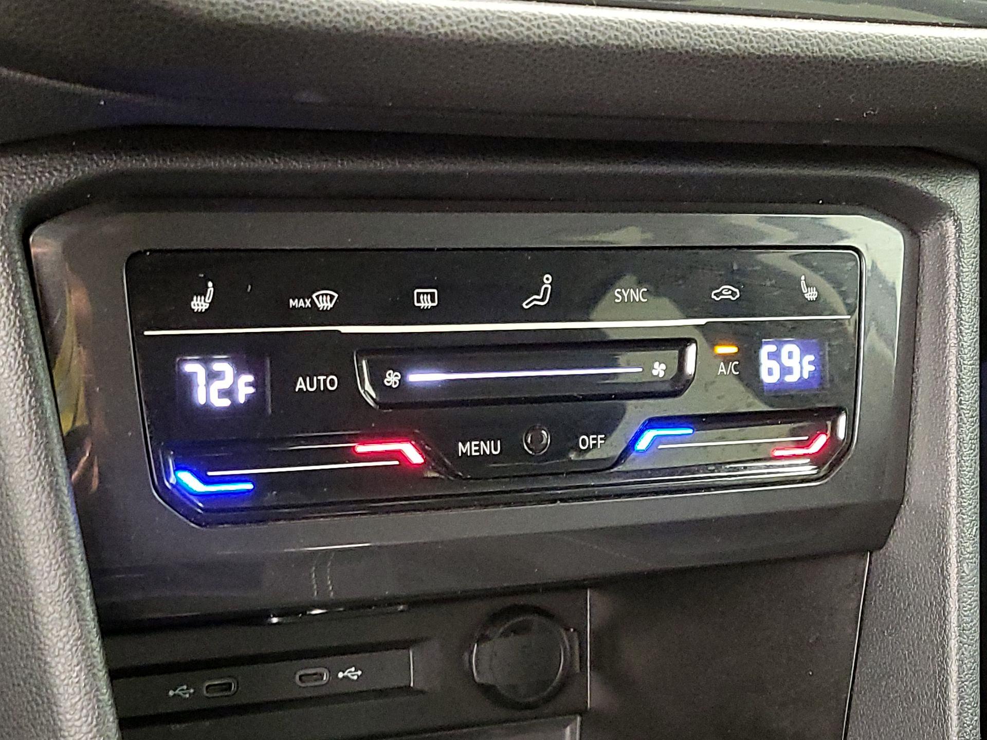 Thumbnail: 2024 Volkswagen Tiguan - 16