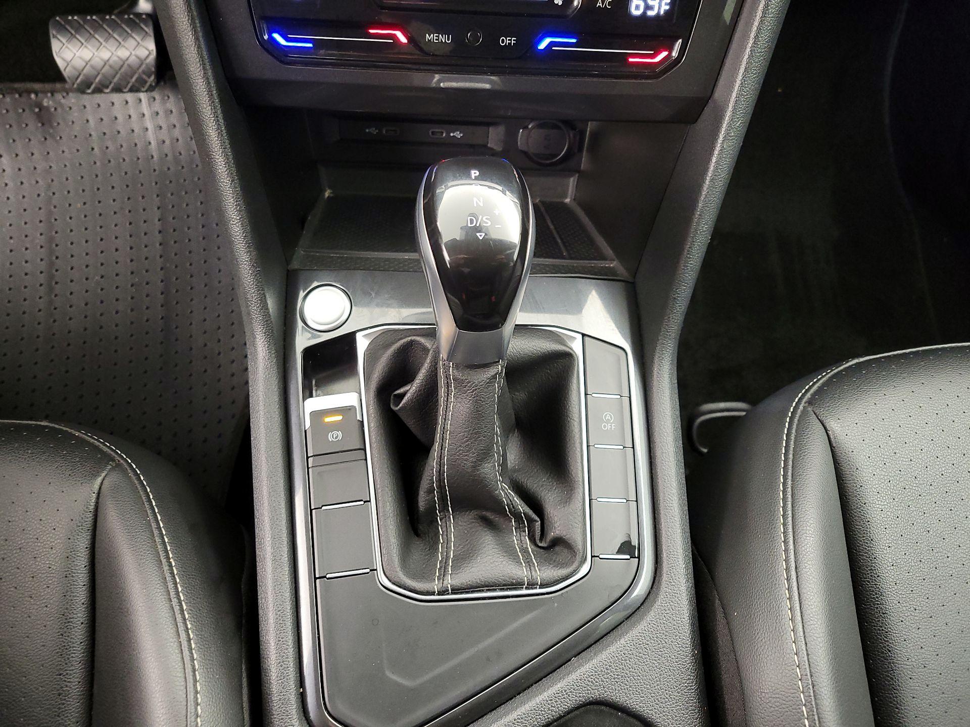 Thumbnail: 2024 Volkswagen Tiguan - 17