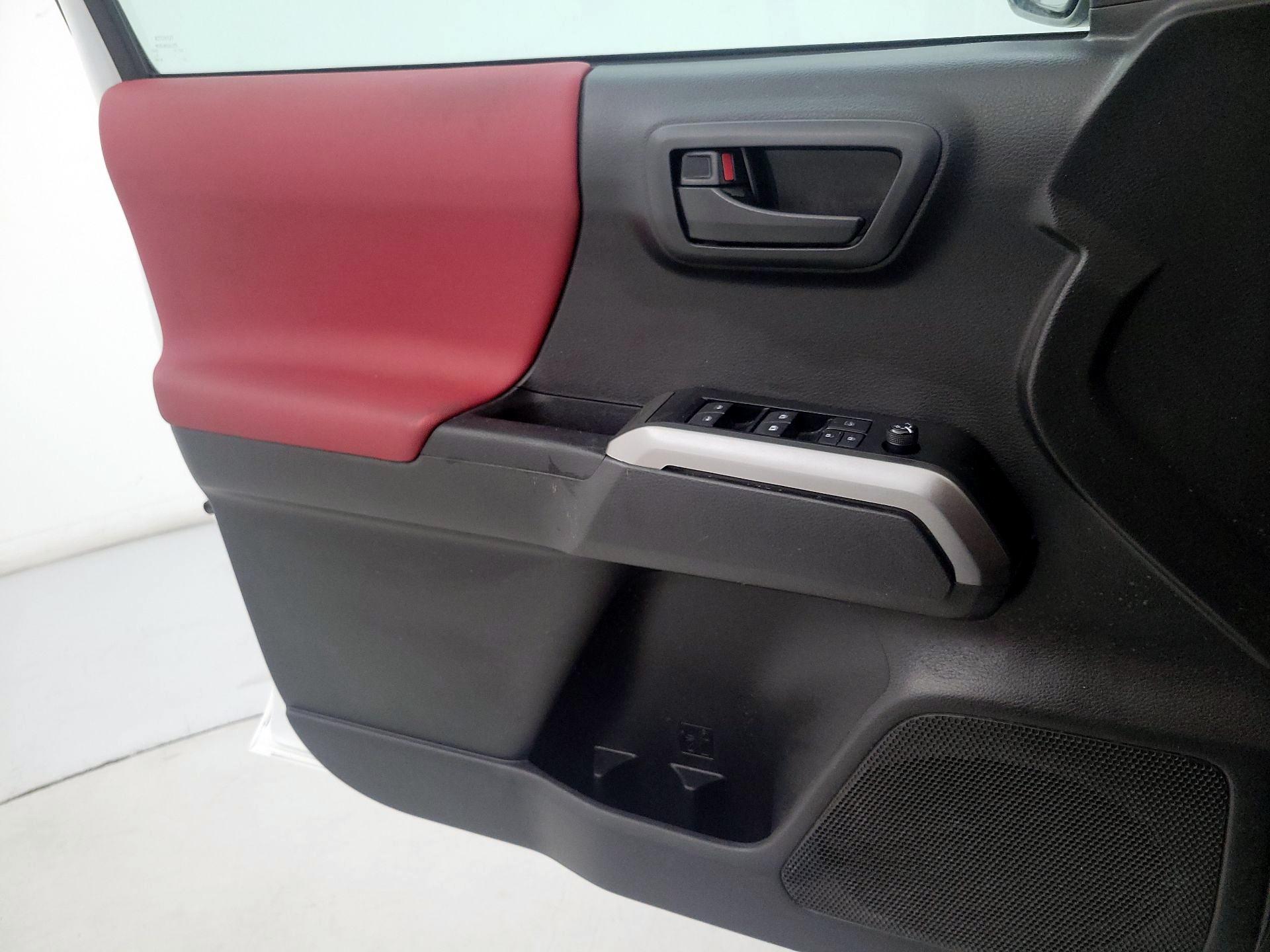 Thumbnail: 2023 Toyota Tacoma - 12