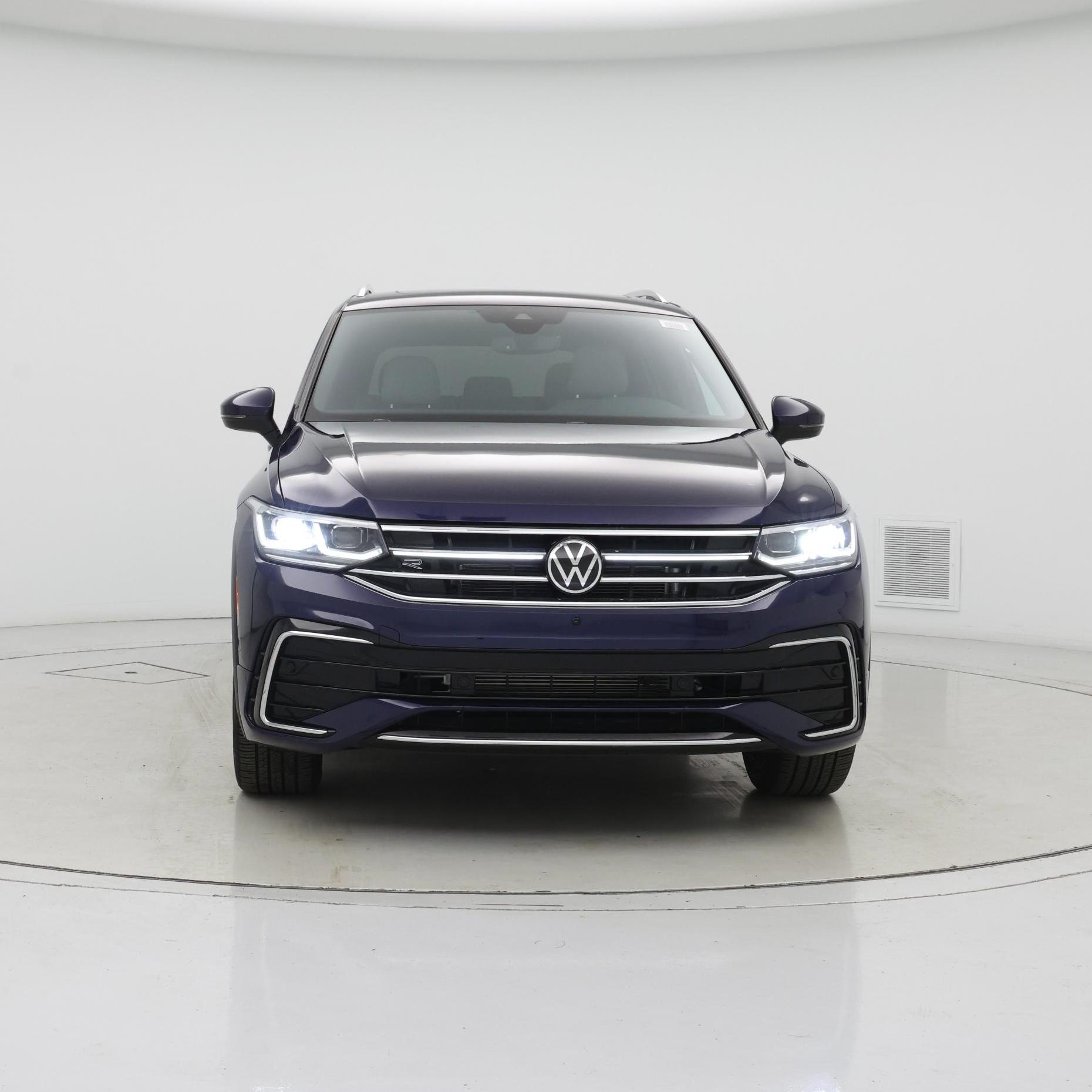 Thumbnail: 2022 Volkswagen Tiguan - 5
