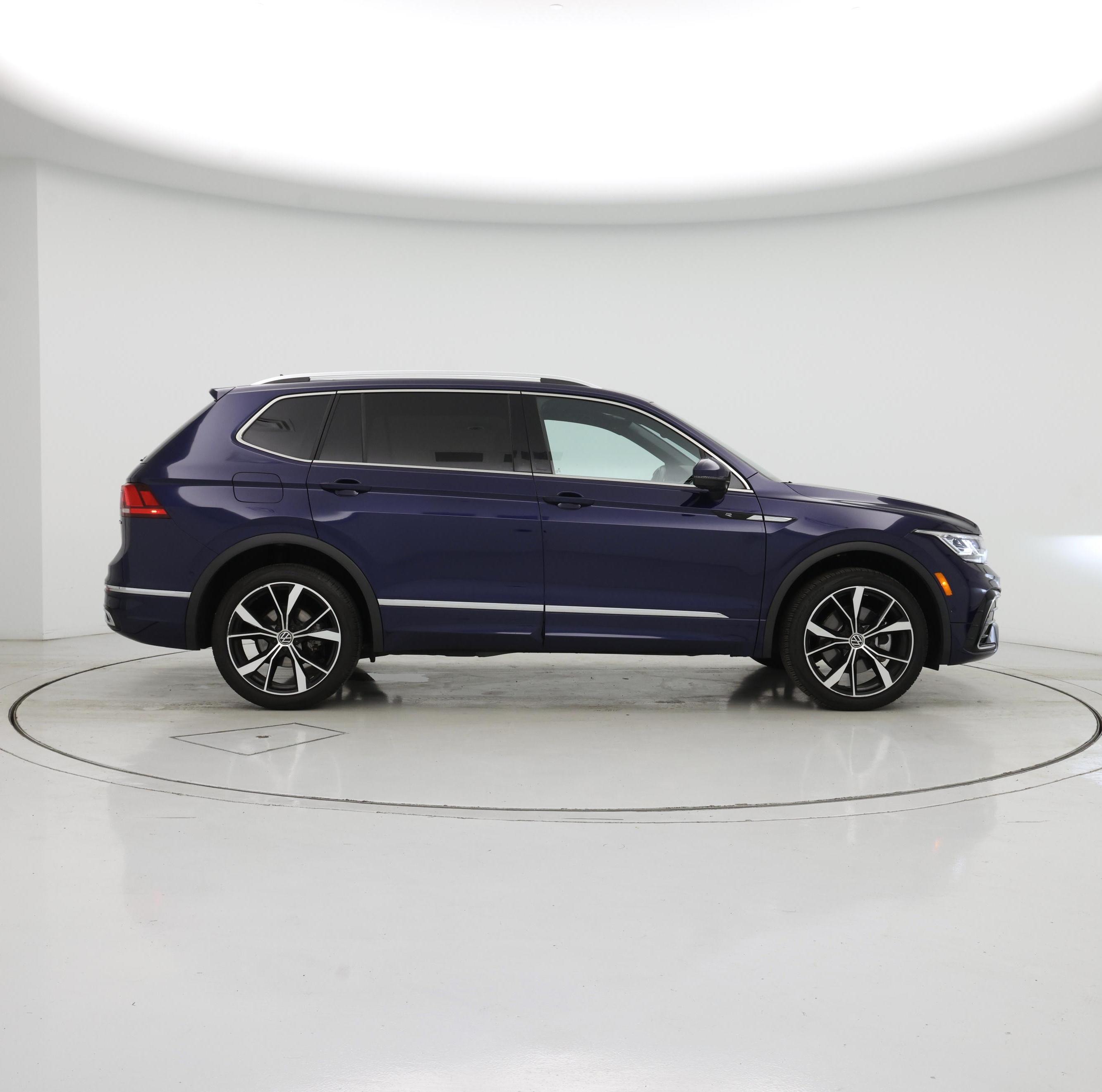 Thumbnail: 2022 Volkswagen Tiguan - 7