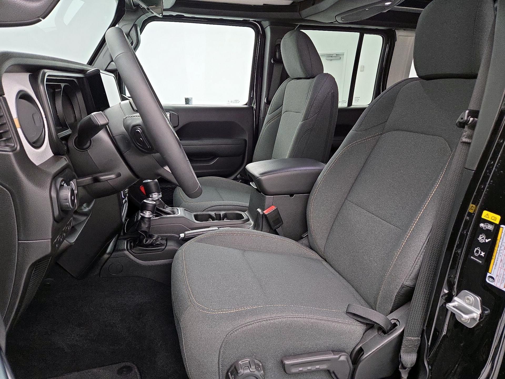 Thumbnail: 2025 Jeep Wrangler - 11