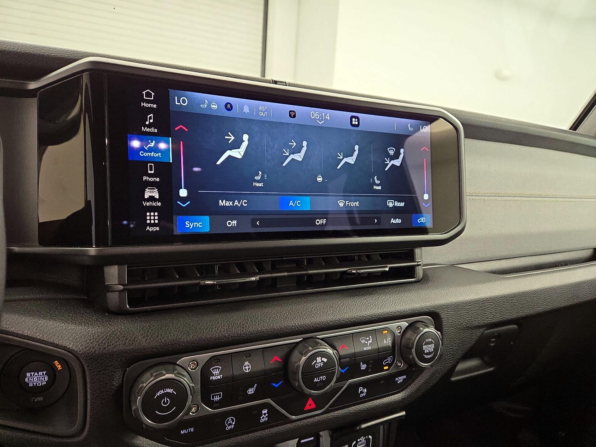 Thumbnail: 2025 Jeep Wrangler - 16