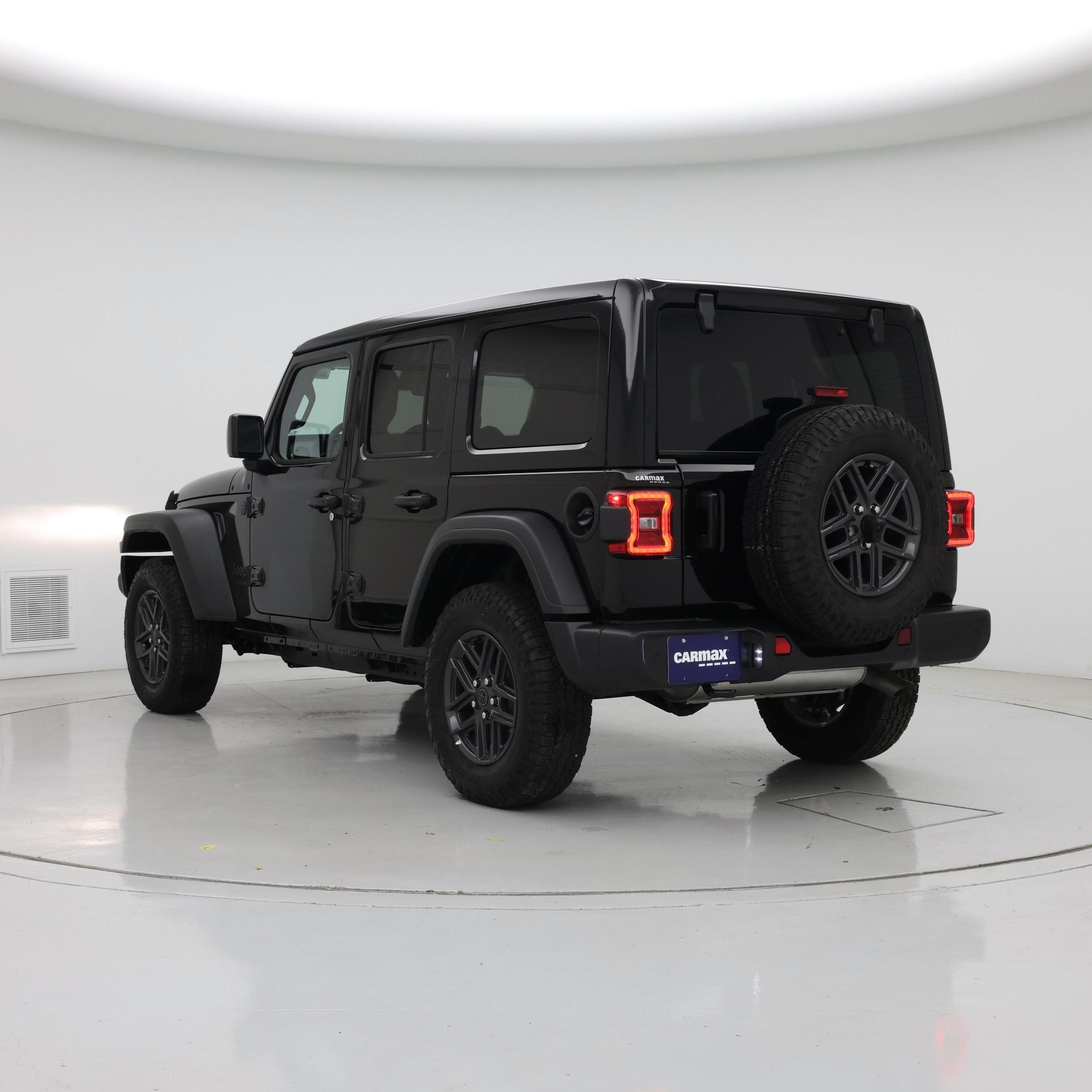 Thumbnail: 2025 Jeep Wrangler - 2