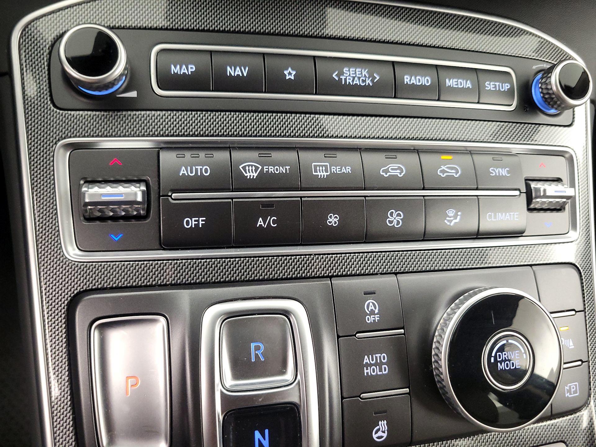 Thumbnail: 2023 Hyundai Santa Fe - 17