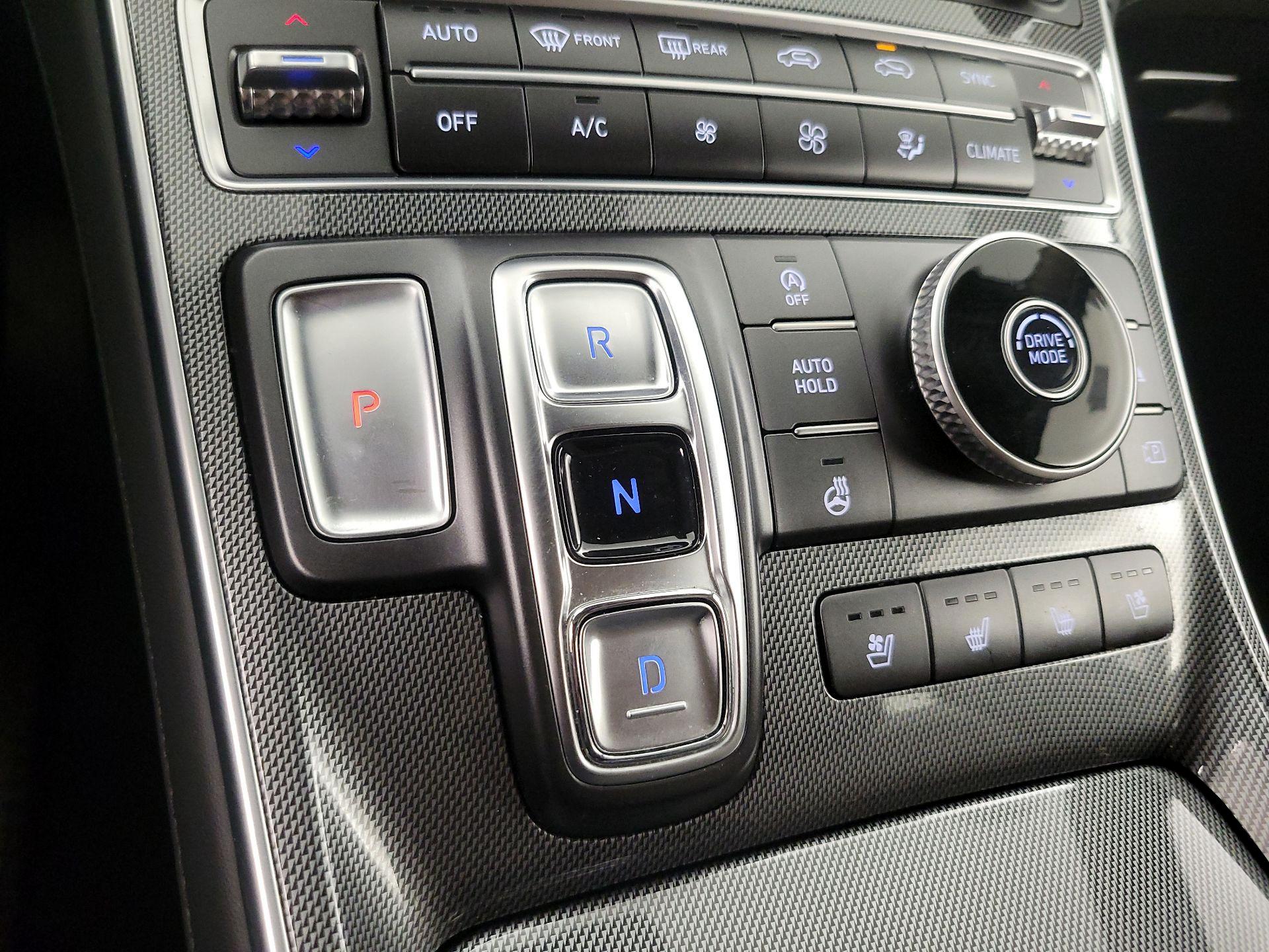 Thumbnail: 2023 Hyundai Santa Fe - 18