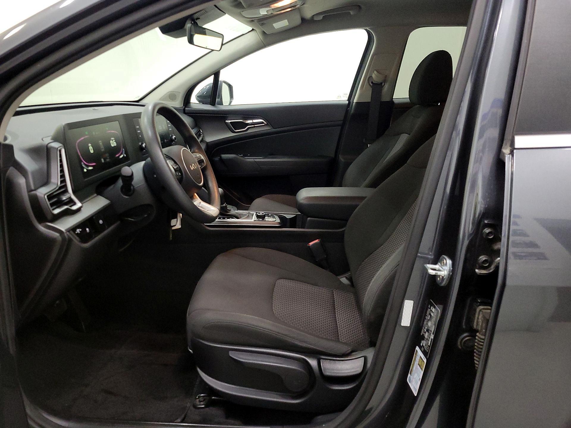 Thumbnail: 2023 Kia Sportage - 11