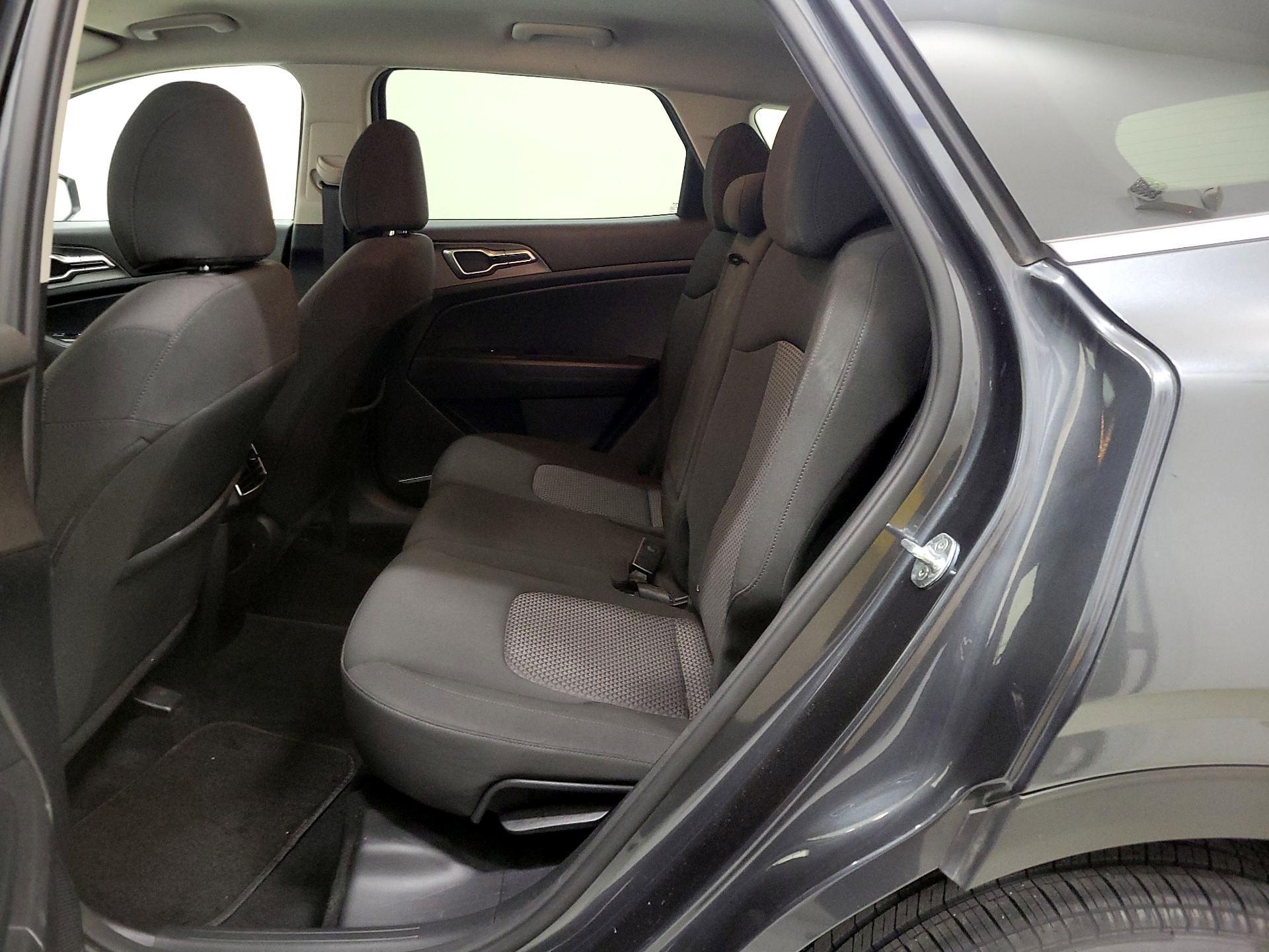 Thumbnail: 2023 Kia Sportage - 19