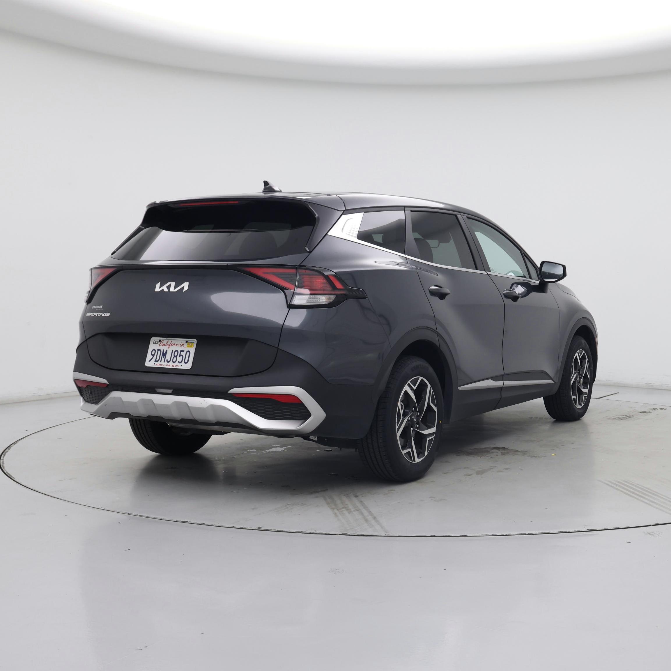 Thumbnail: 2023 Kia Sportage - 8