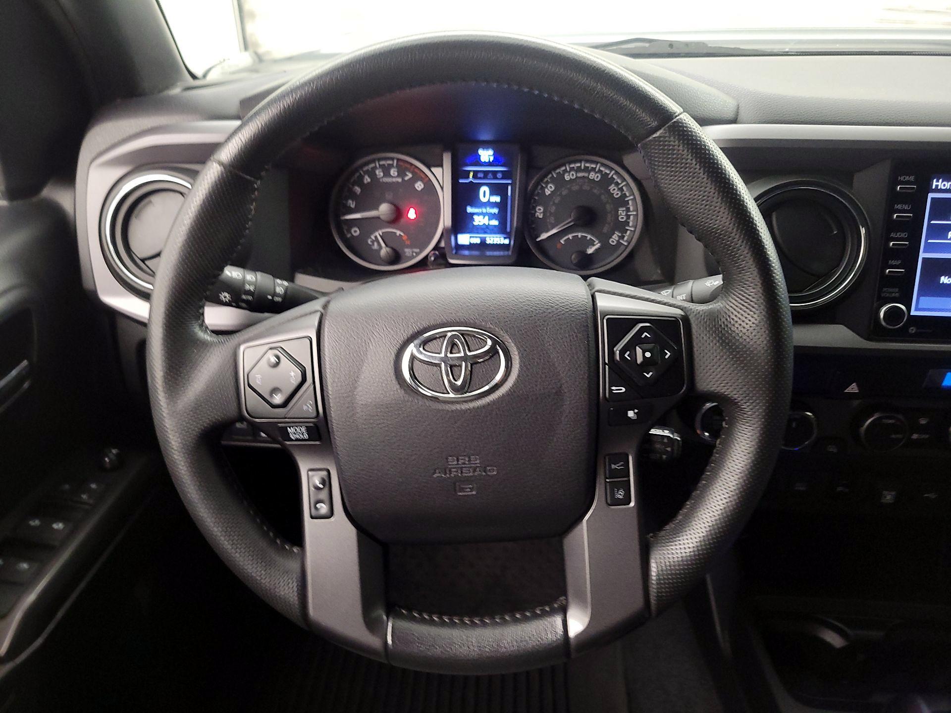 Thumbnail: 2021 Toyota Tacoma - 10