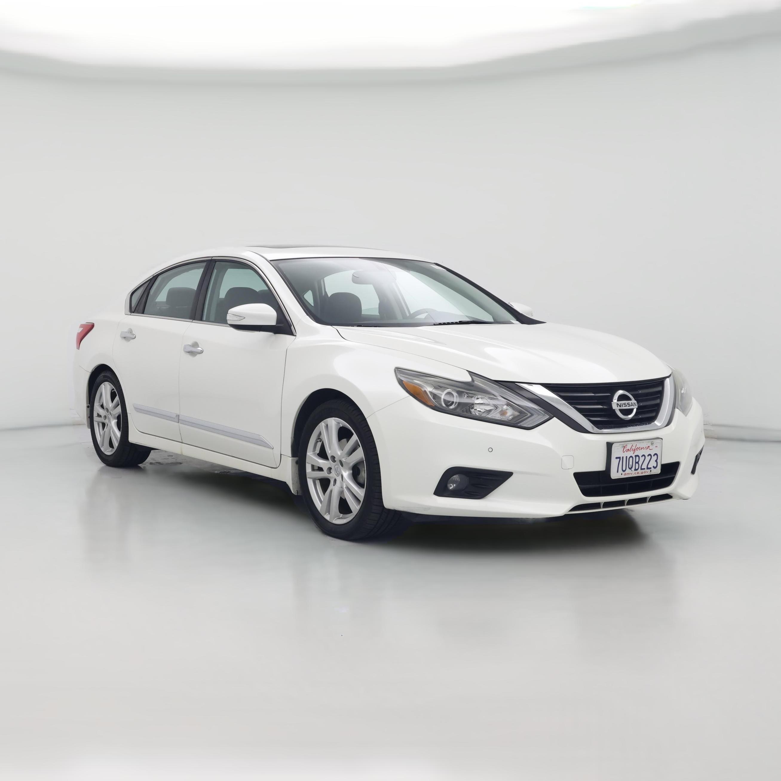 Thumbnail: 2016 Nissan Altima - 1