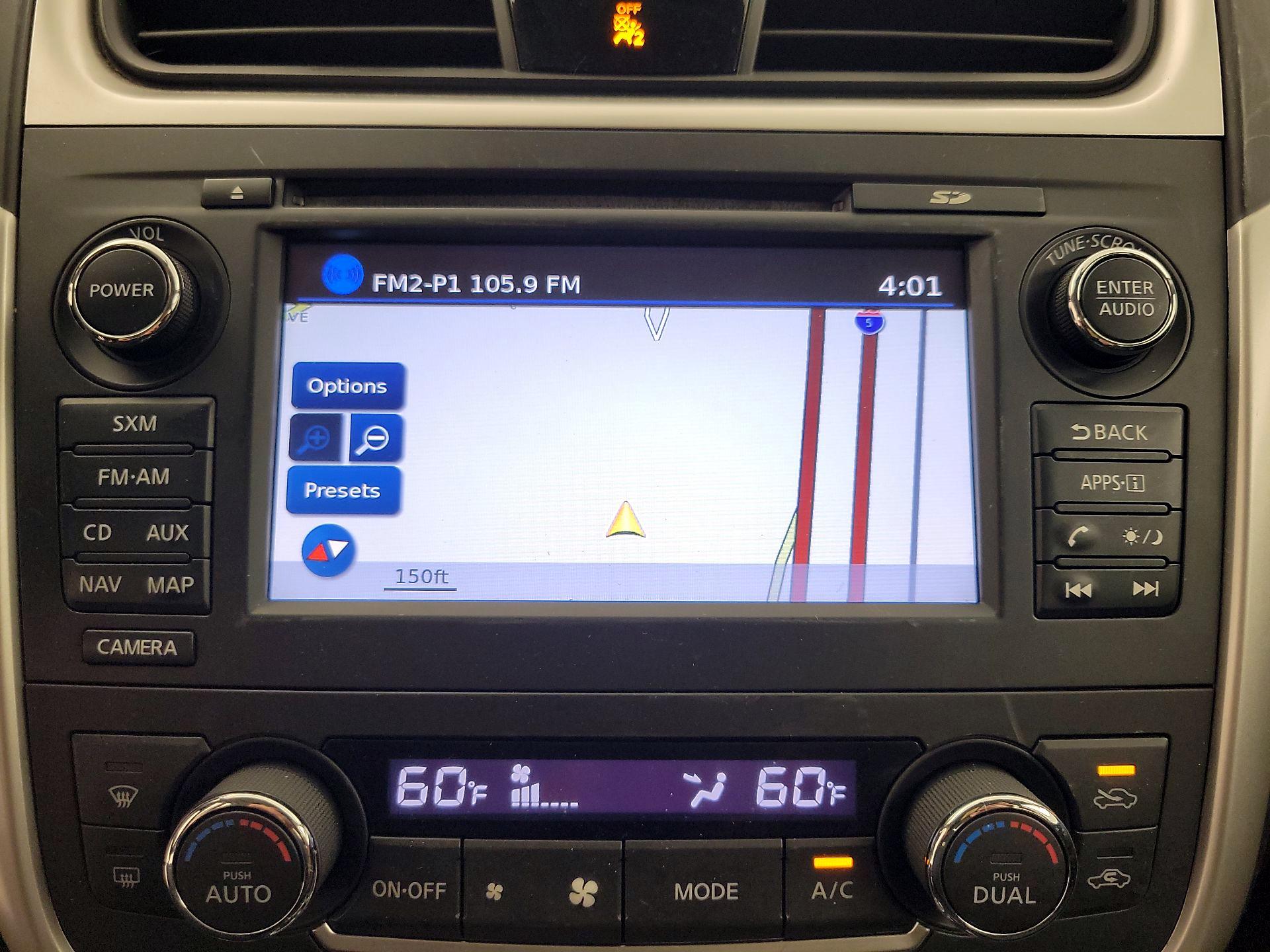 Thumbnail: 2016 Nissan Altima - 14