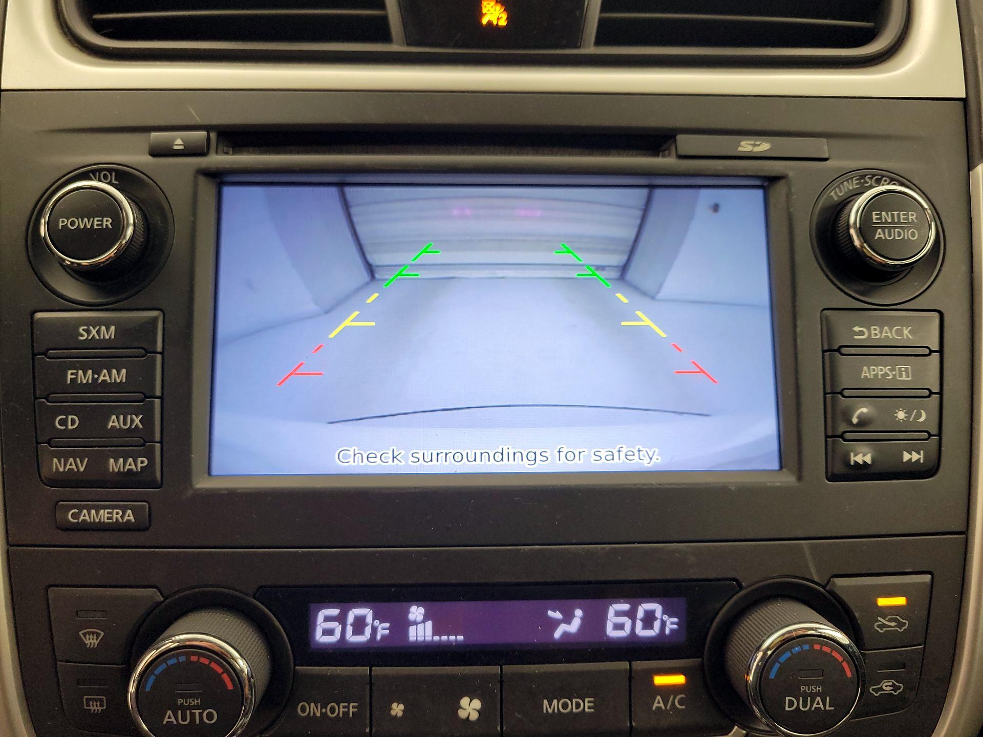 Thumbnail: 2016 Nissan Altima - 15