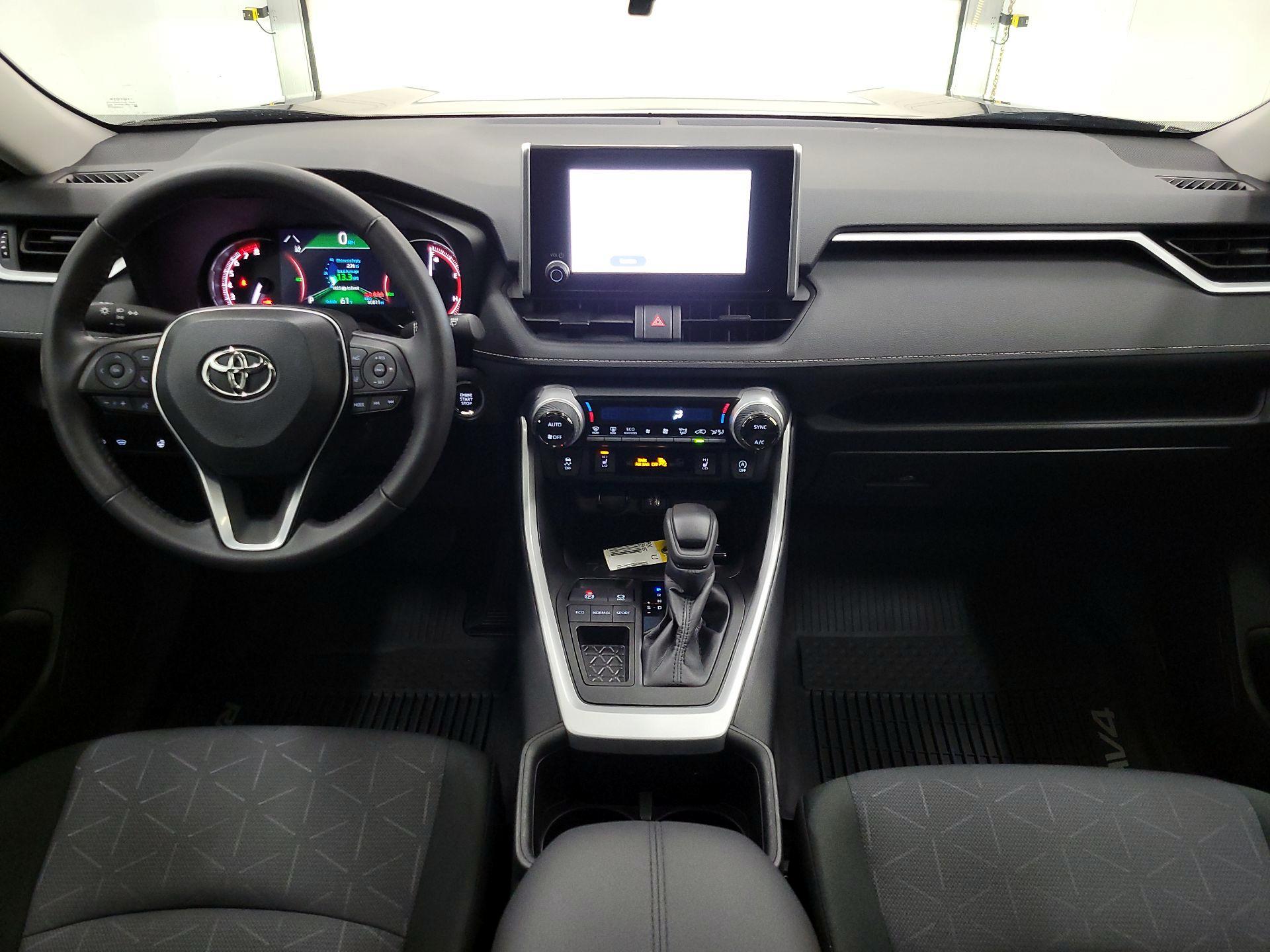 Thumbnail: 2024 Toyota RAV4 - 9