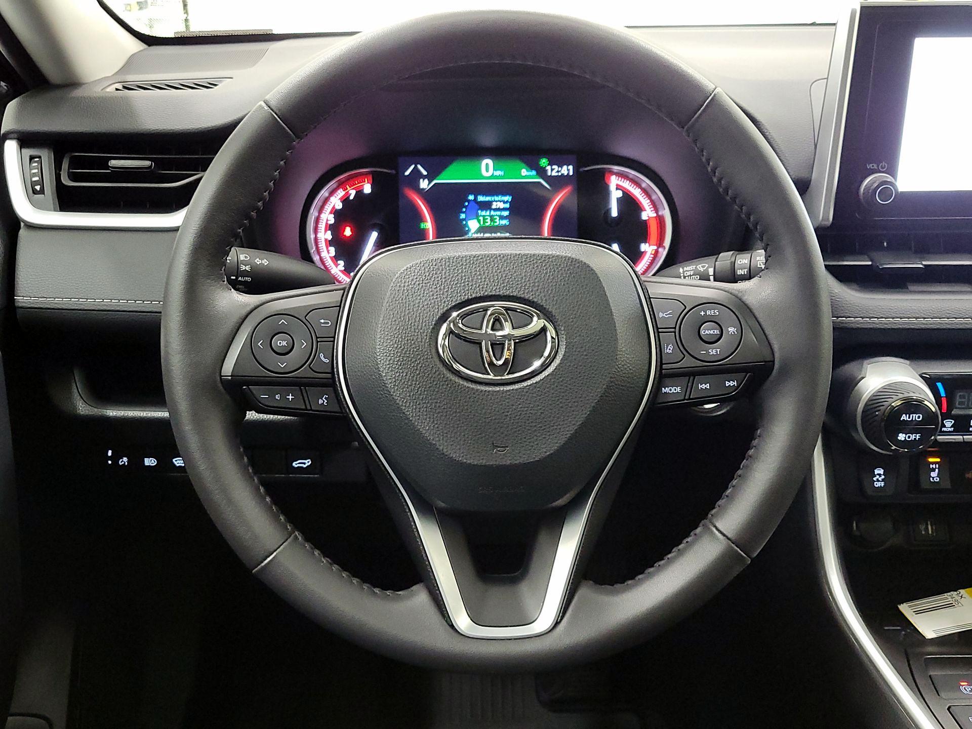 Thumbnail: 2024 Toyota RAV4 - 10