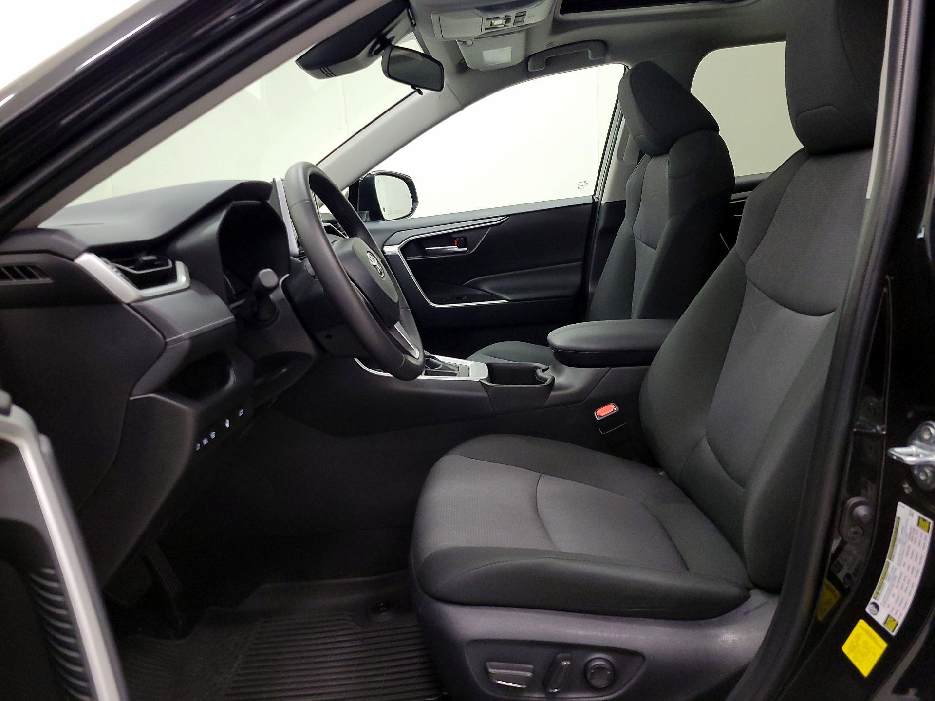 Thumbnail: 2024 Toyota RAV4 - 11