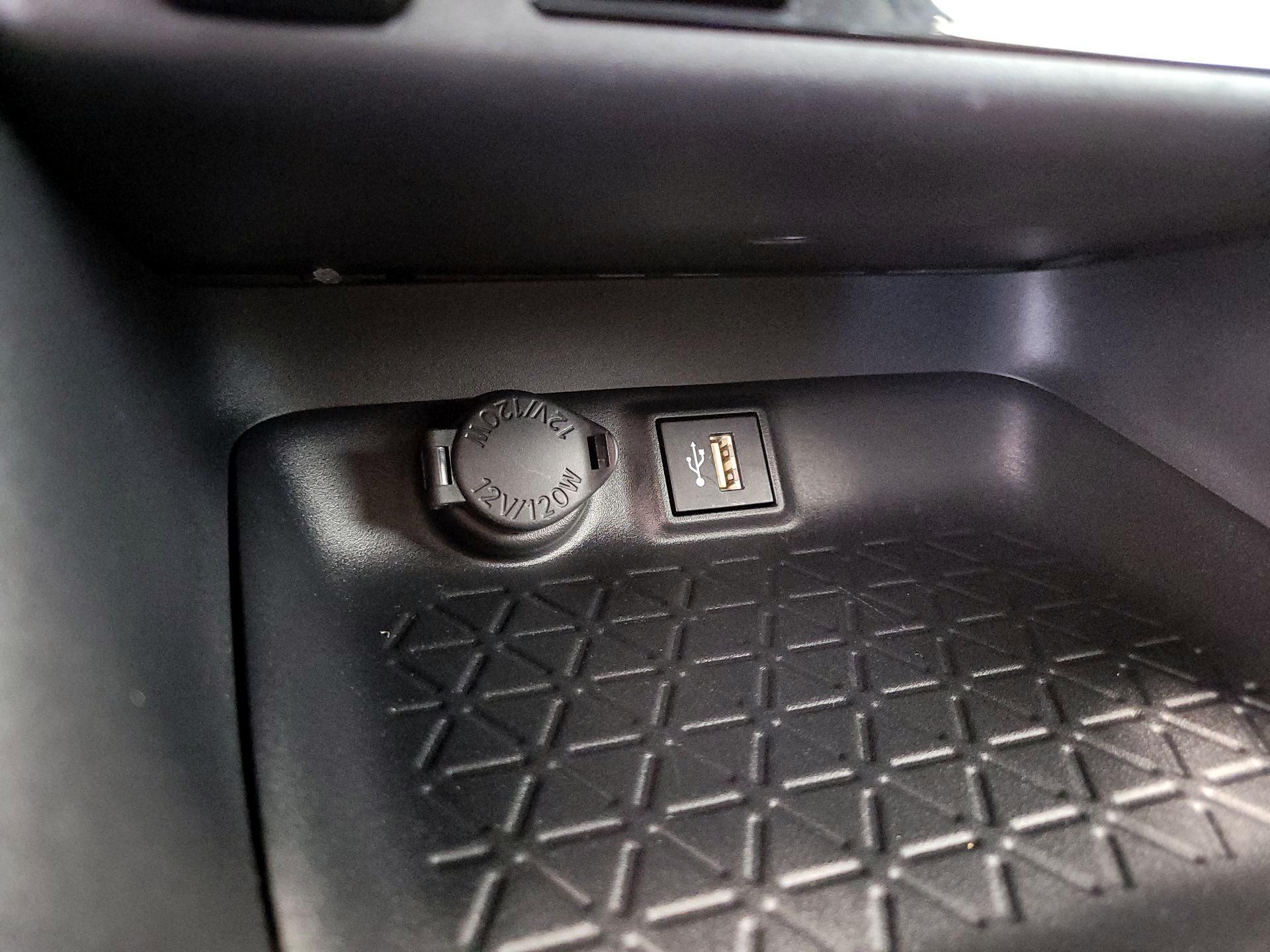 Thumbnail: 2024 Toyota RAV4 - 18