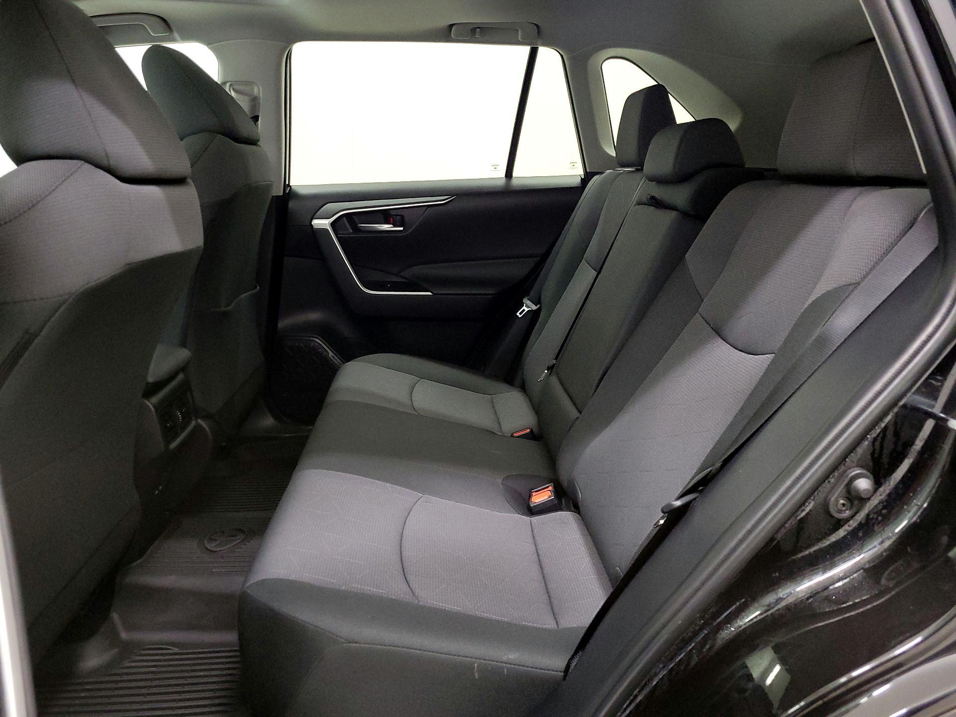 Thumbnail: 2024 Toyota RAV4 - 20