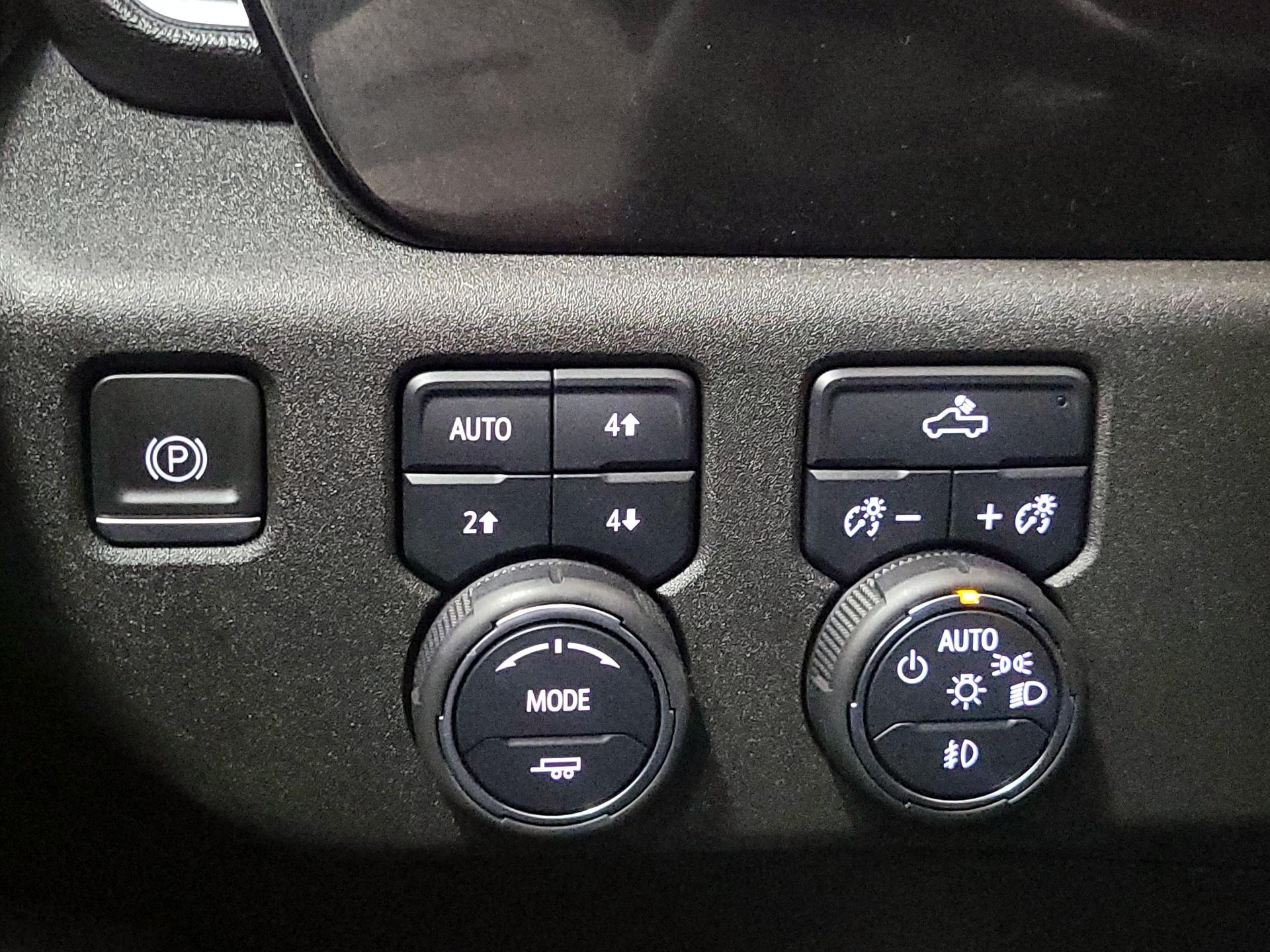 Thumbnail: 2023 Chevrolet Silverado 1500 - 13