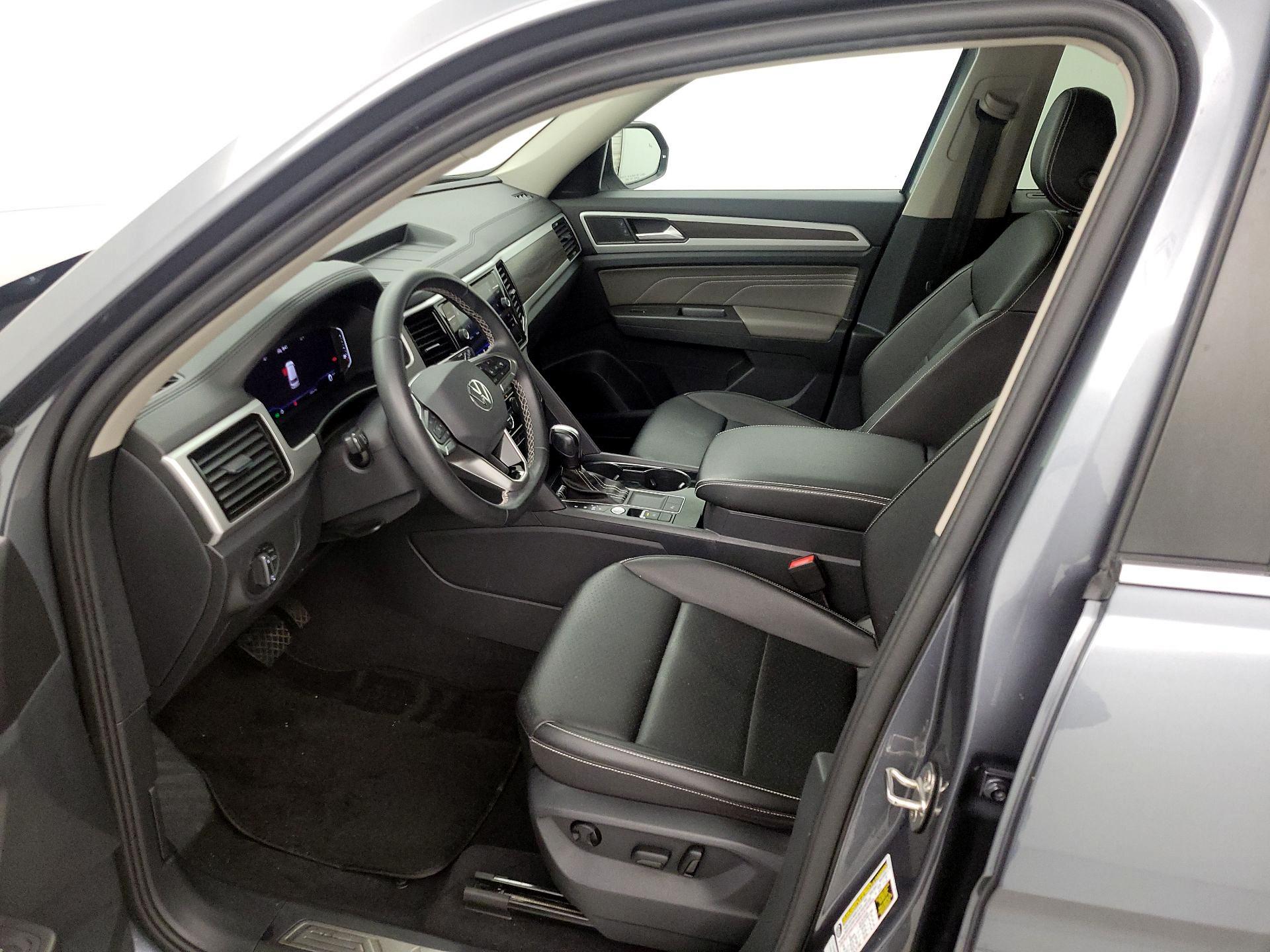 Thumbnail: 2023 Volkswagen Atlas - 11