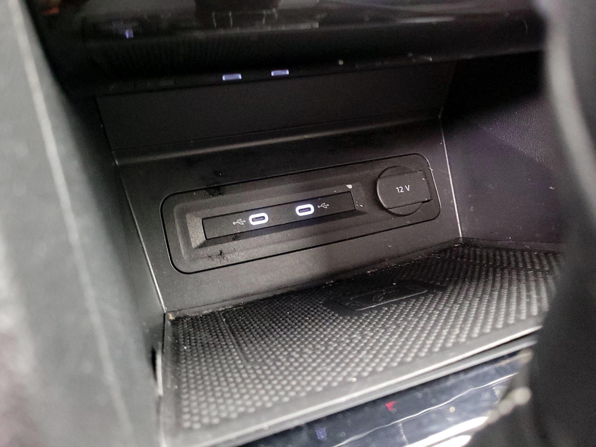 Thumbnail: 2023 Volkswagen Atlas - 18