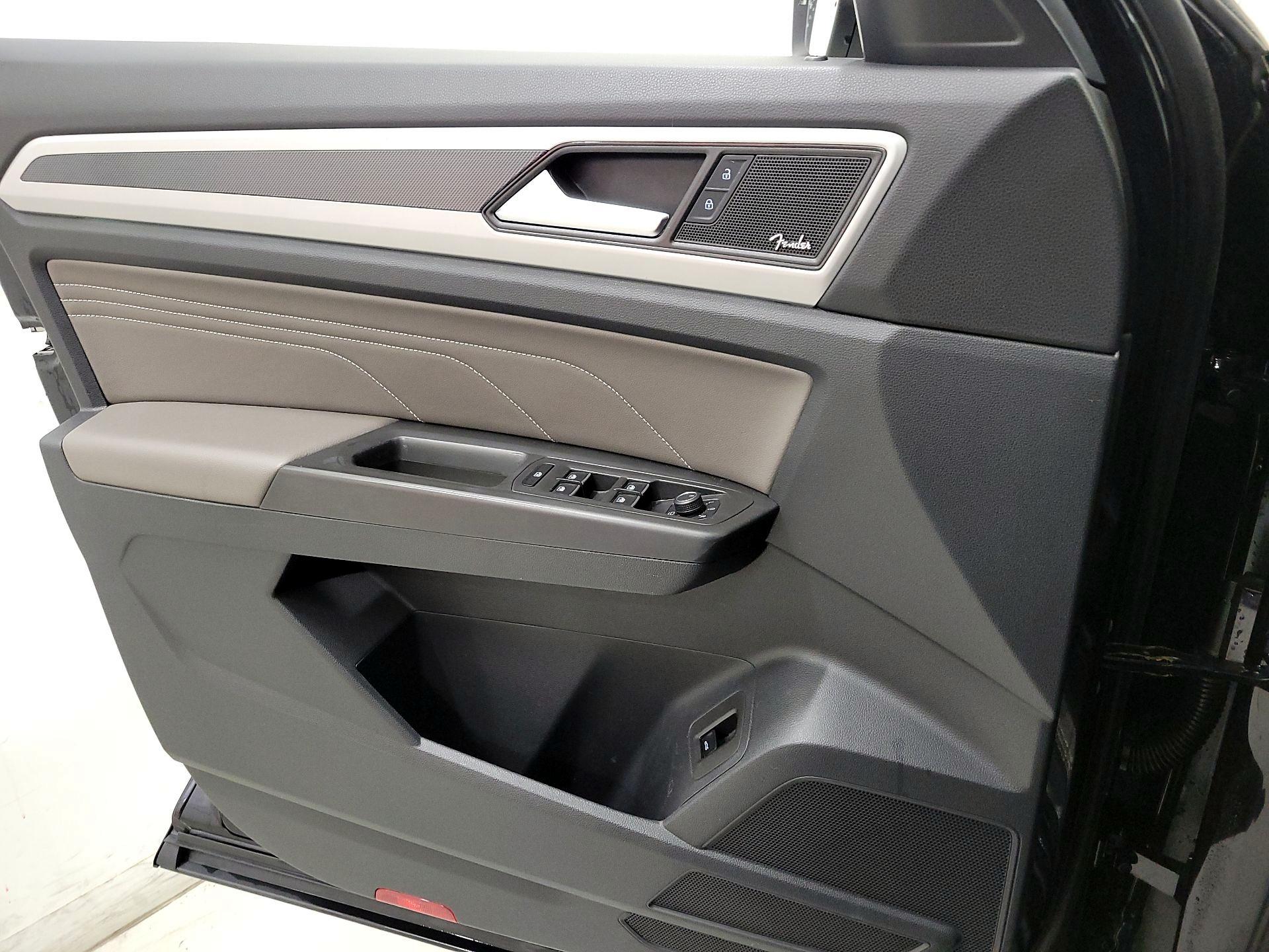 Thumbnail: 2022 Volkswagen Atlas - 12