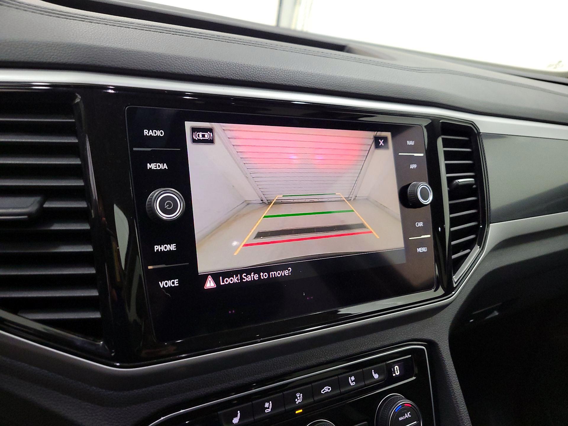 Thumbnail: 2022 Volkswagen Atlas - 15