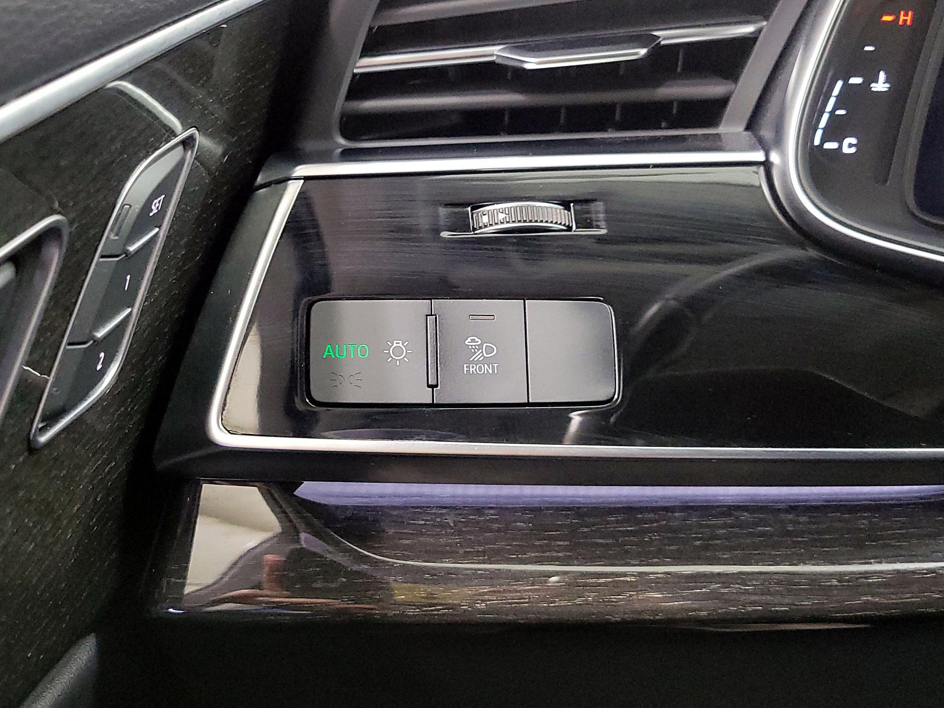 Thumbnail: 2023 Audi Q7 - 13