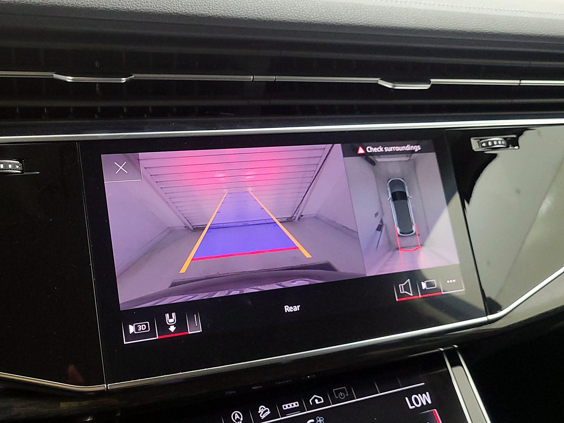 Thumbnail: 2023 Audi Q7 - 15