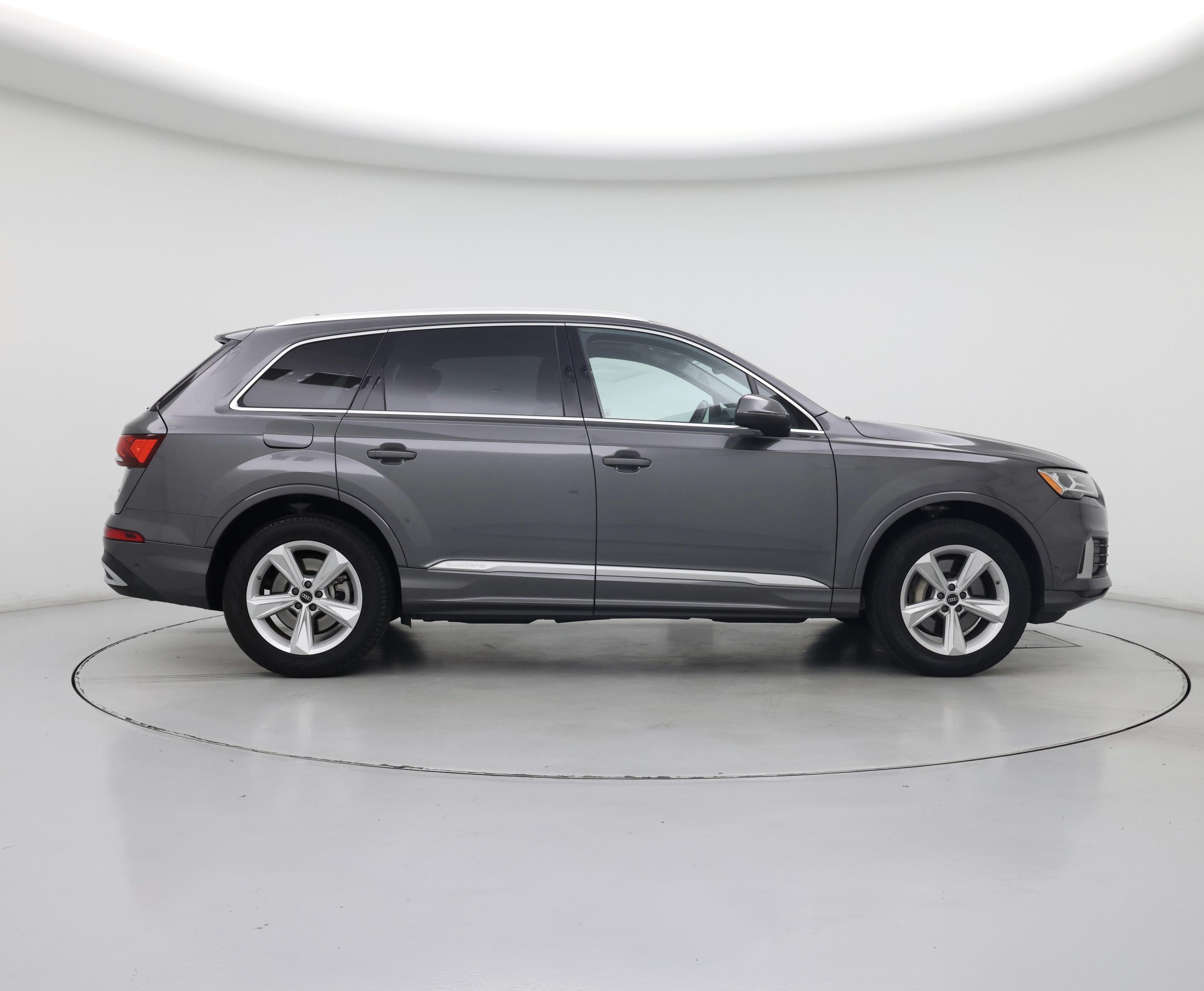 Thumbnail: 2023 Audi Q7 - 7