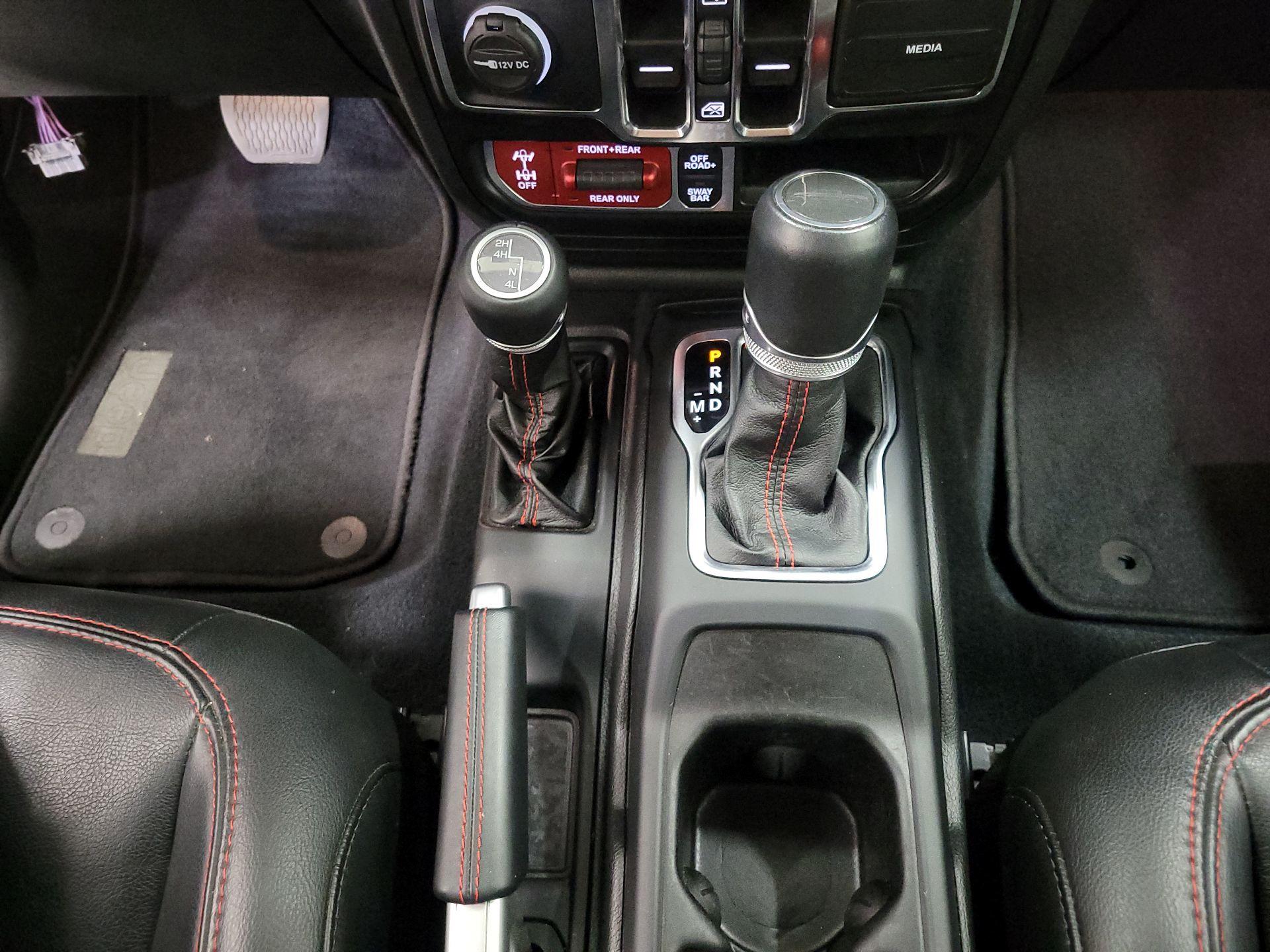 Thumbnail: 2022 Jeep Gladiator - 17