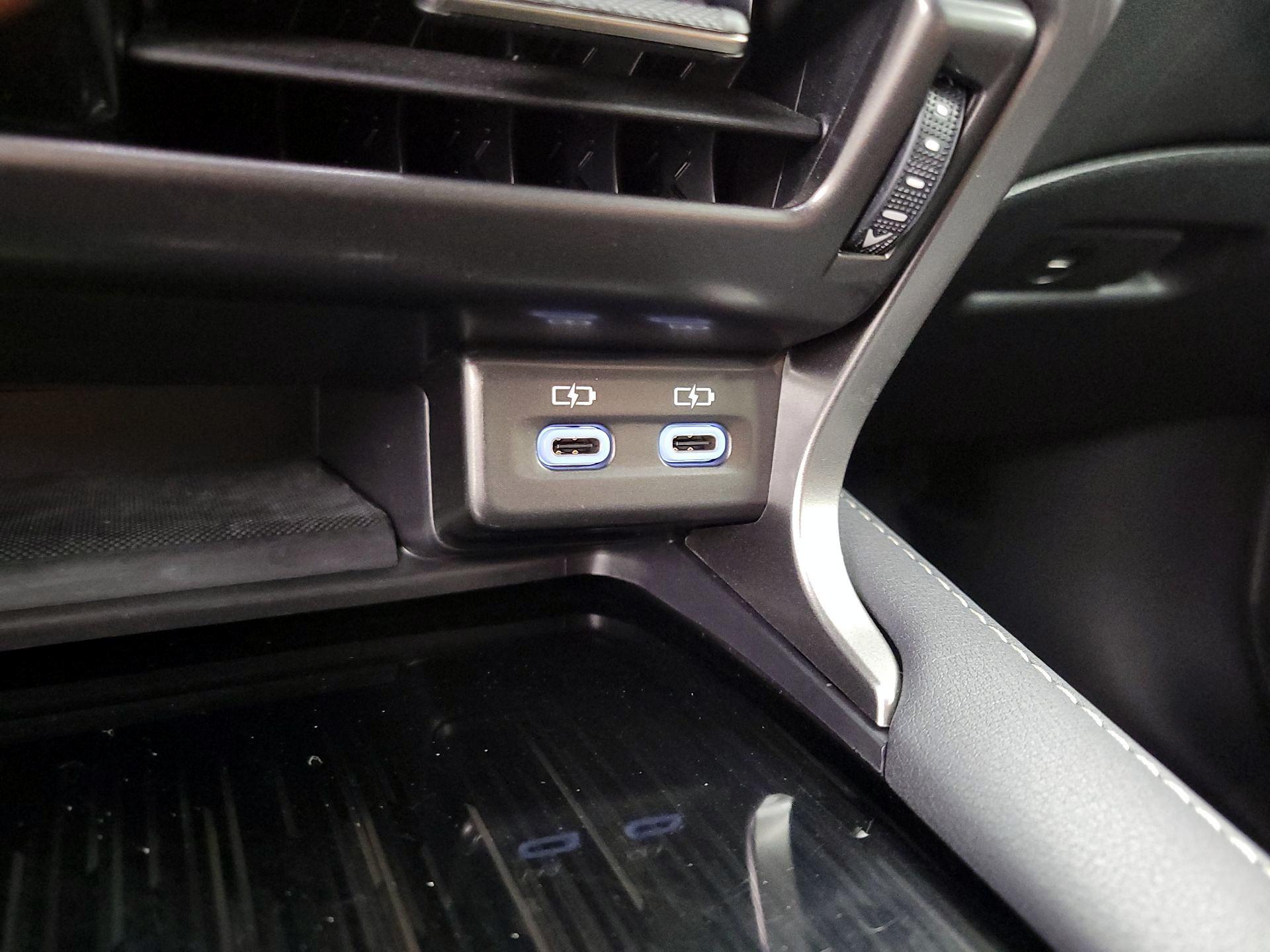 Thumbnail: 2024 Lexus RX - 18