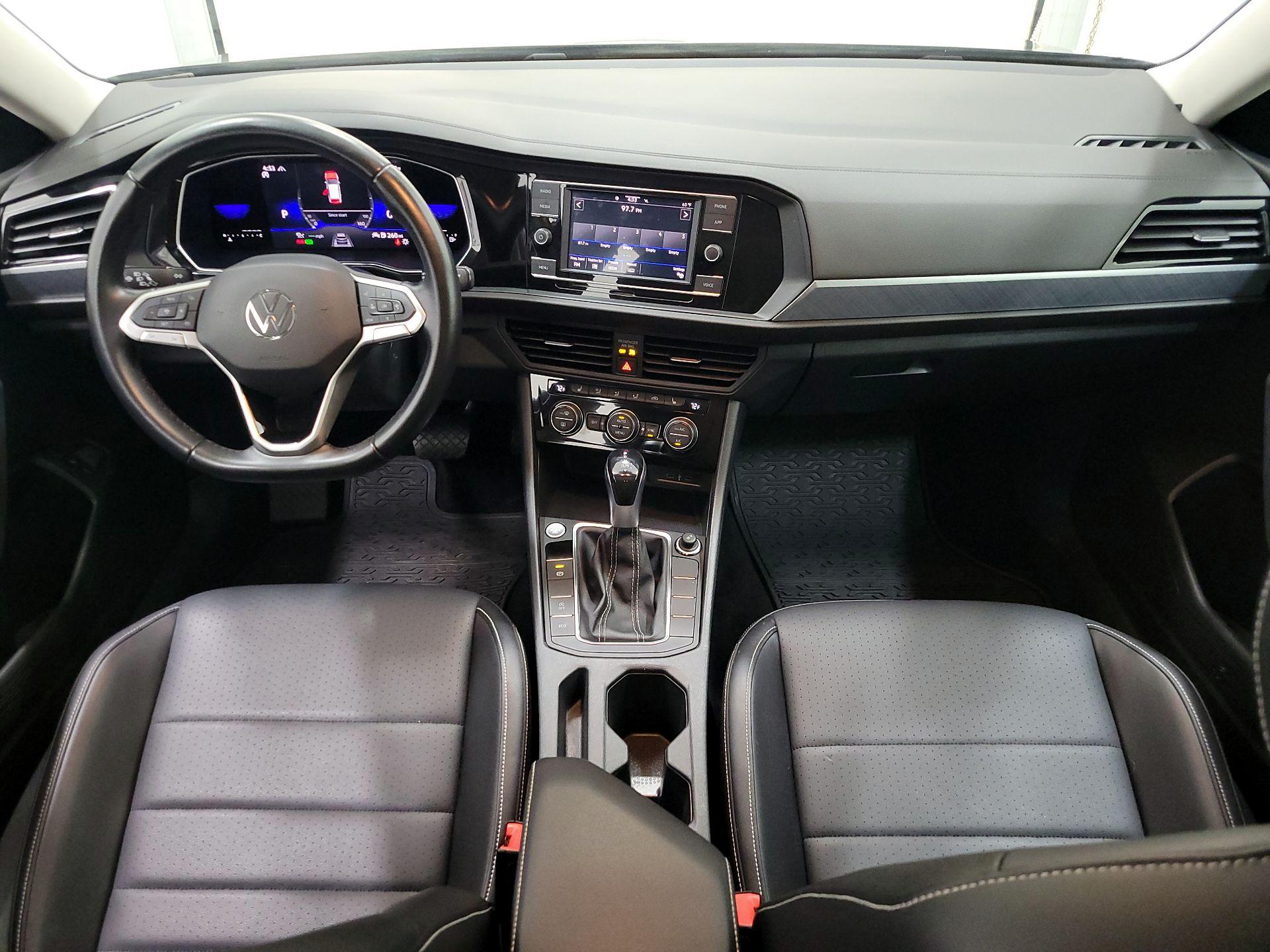 Thumbnail: 2022 Volkswagen Jetta - 9