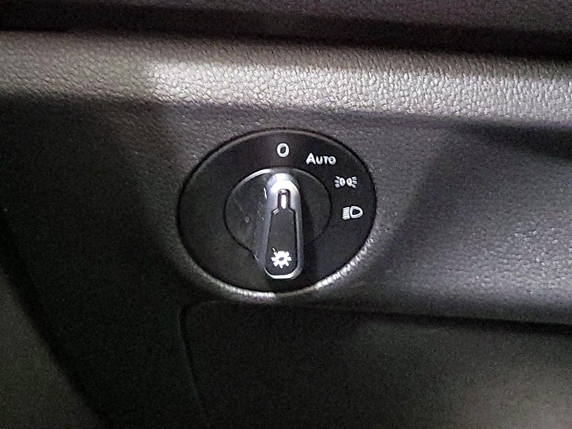 Thumbnail: 2022 Volkswagen Jetta - 13