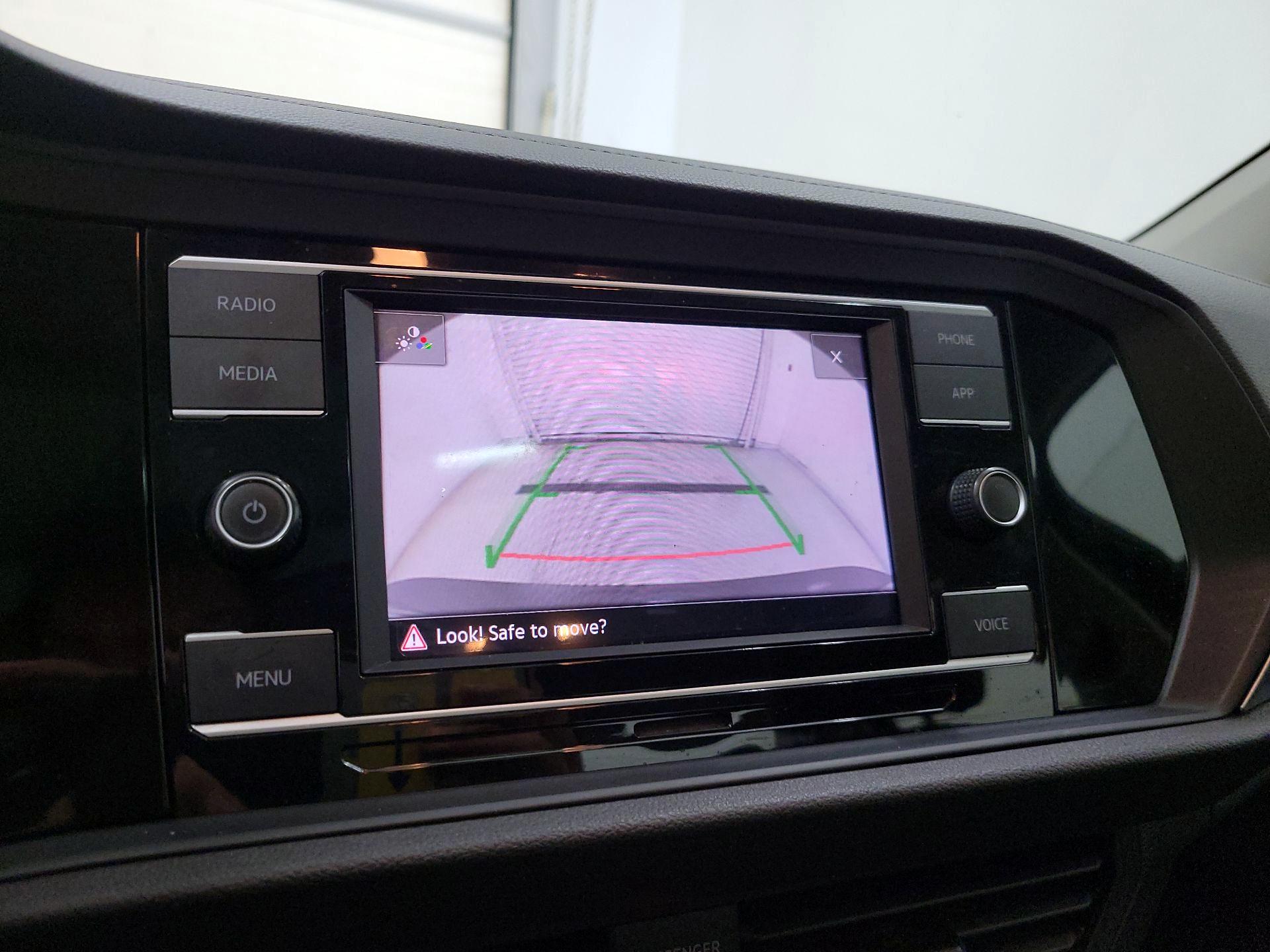 Thumbnail: 2022 Volkswagen Jetta - 14