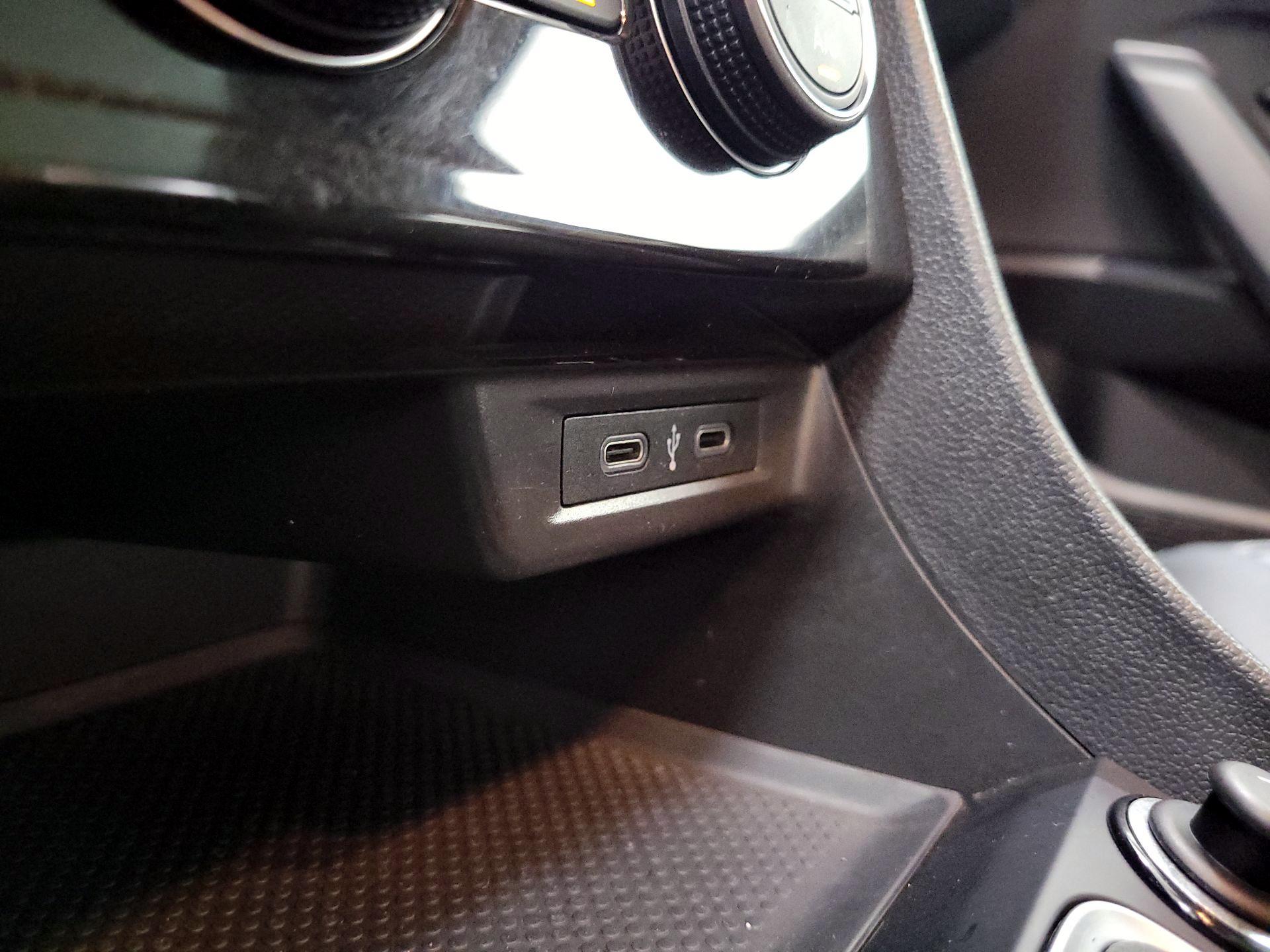 Thumbnail: 2022 Volkswagen Jetta - 18