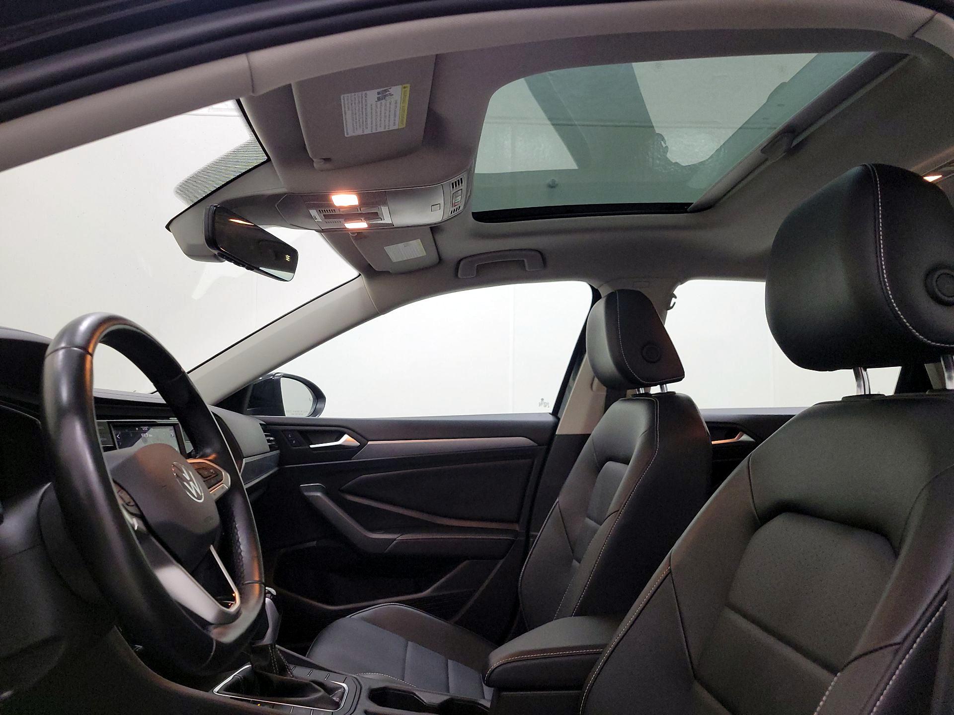 Thumbnail: 2022 Volkswagen Jetta - 19