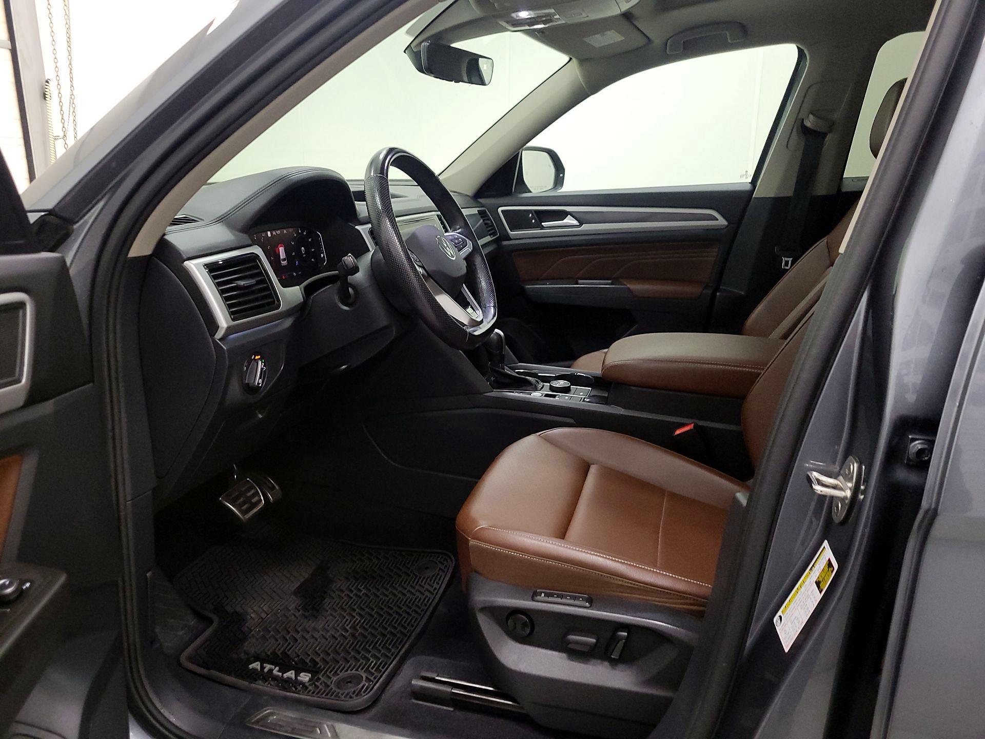 Thumbnail: 2022 Volkswagen Atlas - 11